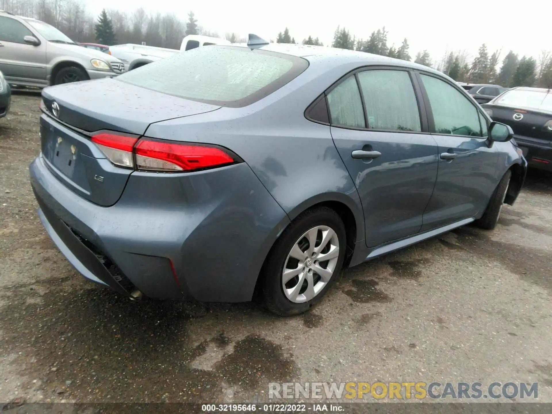 4 Photograph of a damaged car 5YFEPMAE1MP186243 TOYOTA COROLLA 2021