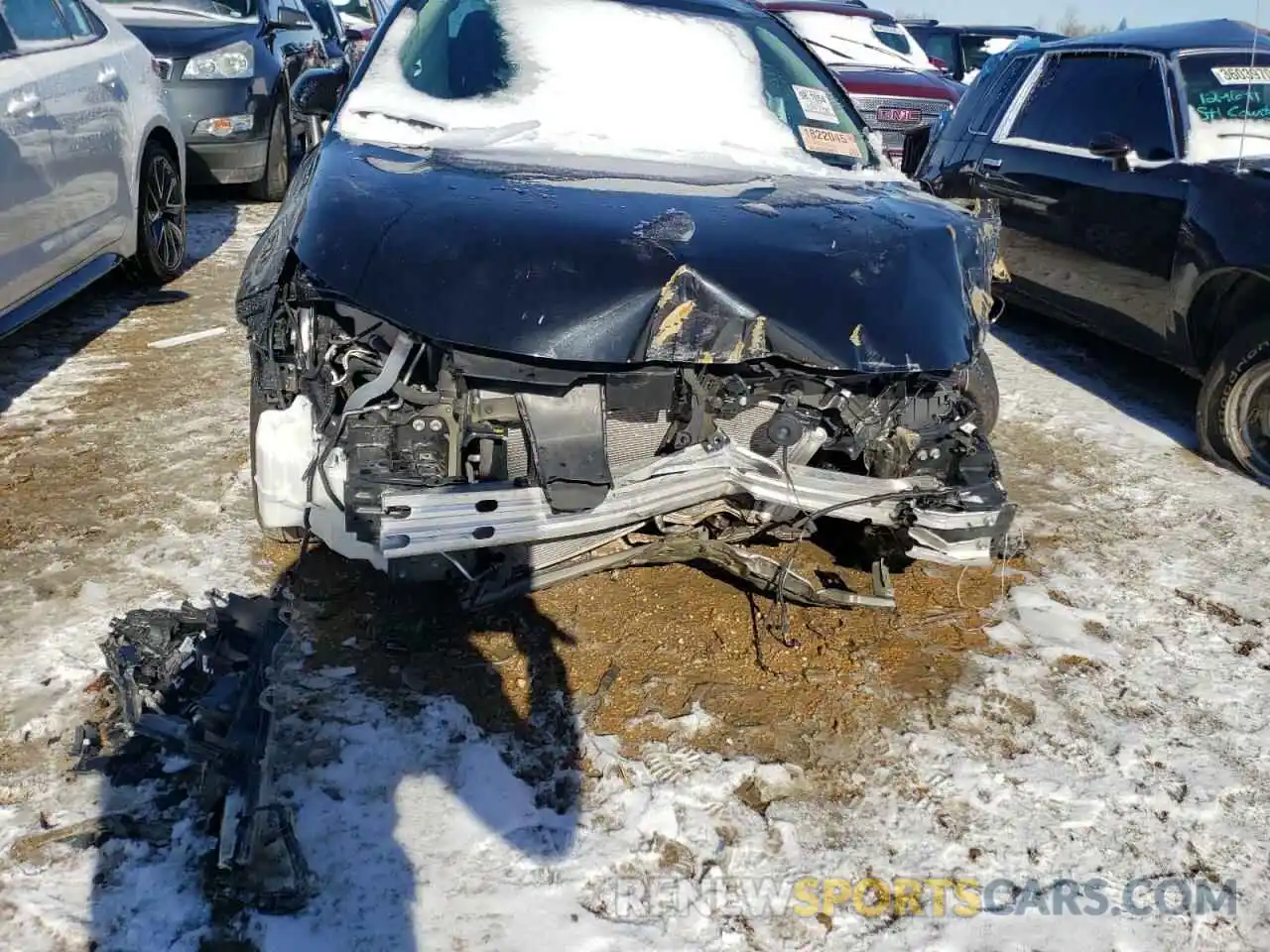 9 Photograph of a damaged car 5YFEPMAE1MP189031 TOYOTA COROLLA 2021