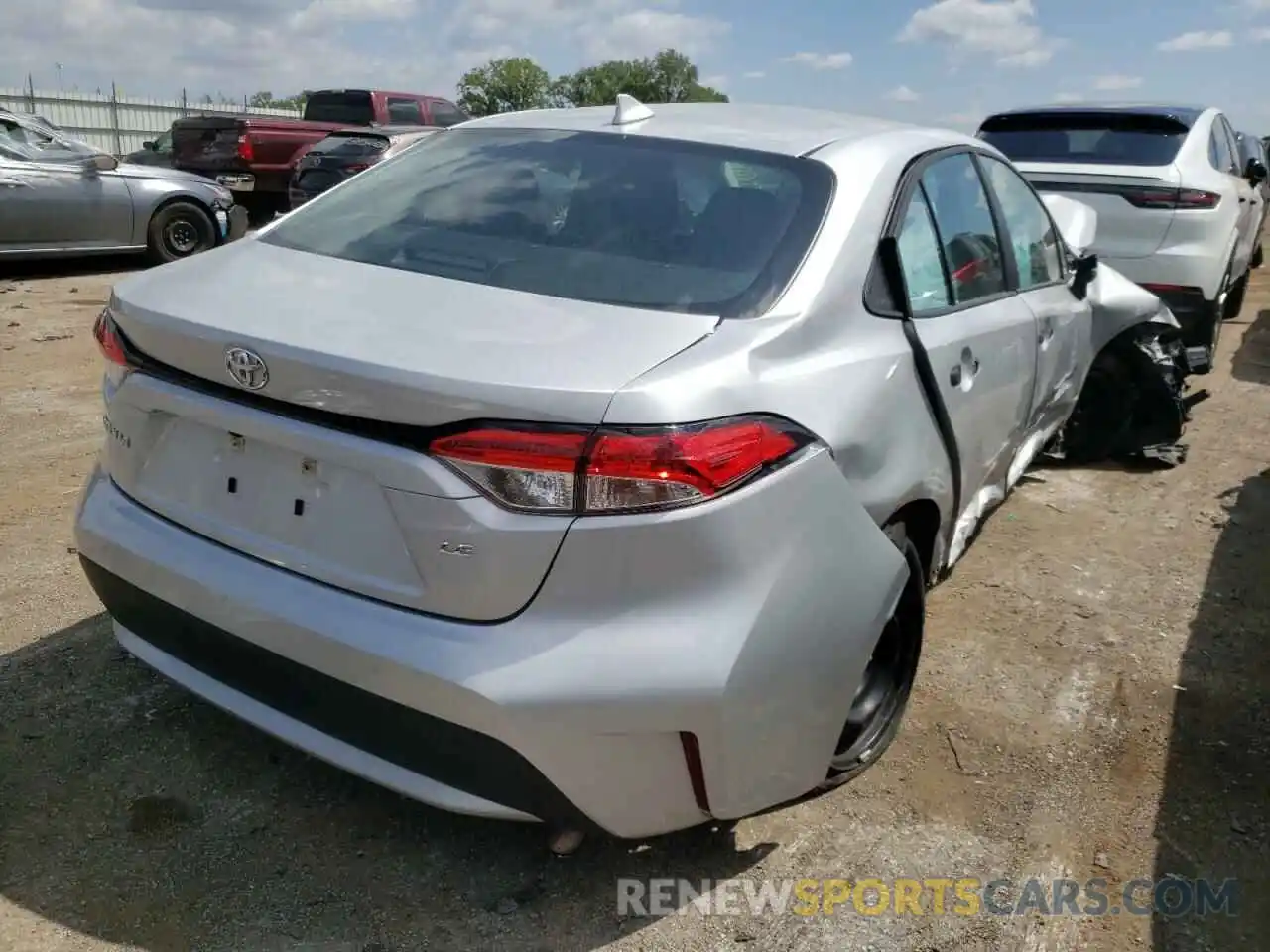 4 Photograph of a damaged car 5YFEPMAE1MP189398 TOYOTA COROLLA 2021