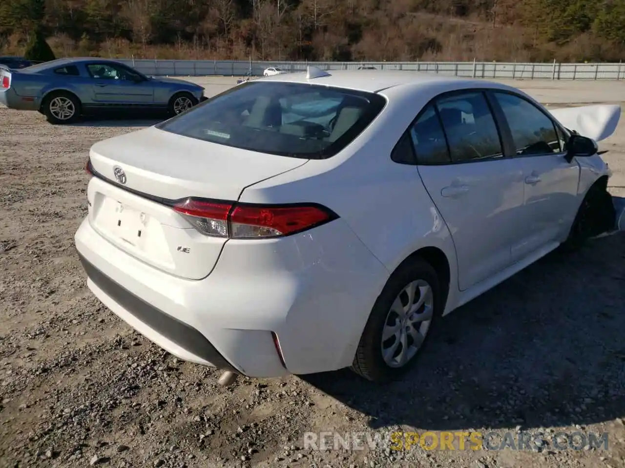 4 Photograph of a damaged car 5YFEPMAE1MP191099 TOYOTA COROLLA 2021