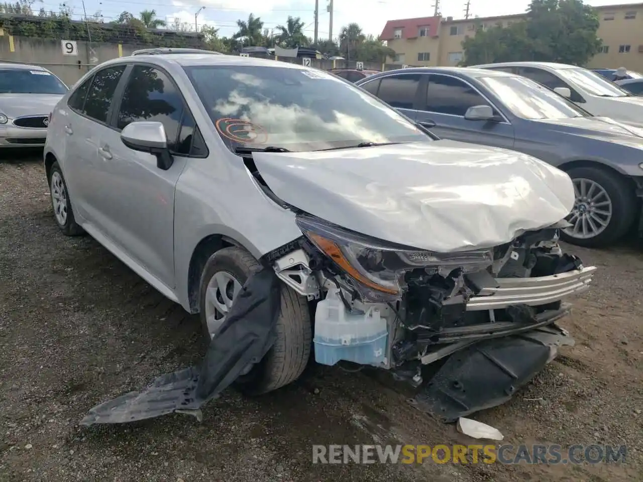 1 Photograph of a damaged car 5YFEPMAE1MP195038 TOYOTA COROLLA 2021