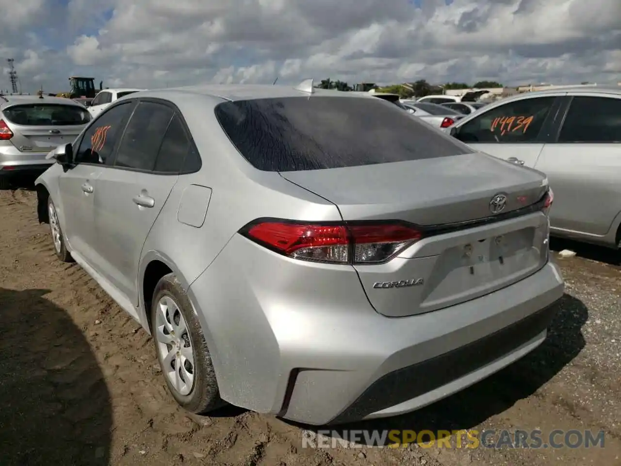 3 Photograph of a damaged car 5YFEPMAE1MP195038 TOYOTA COROLLA 2021