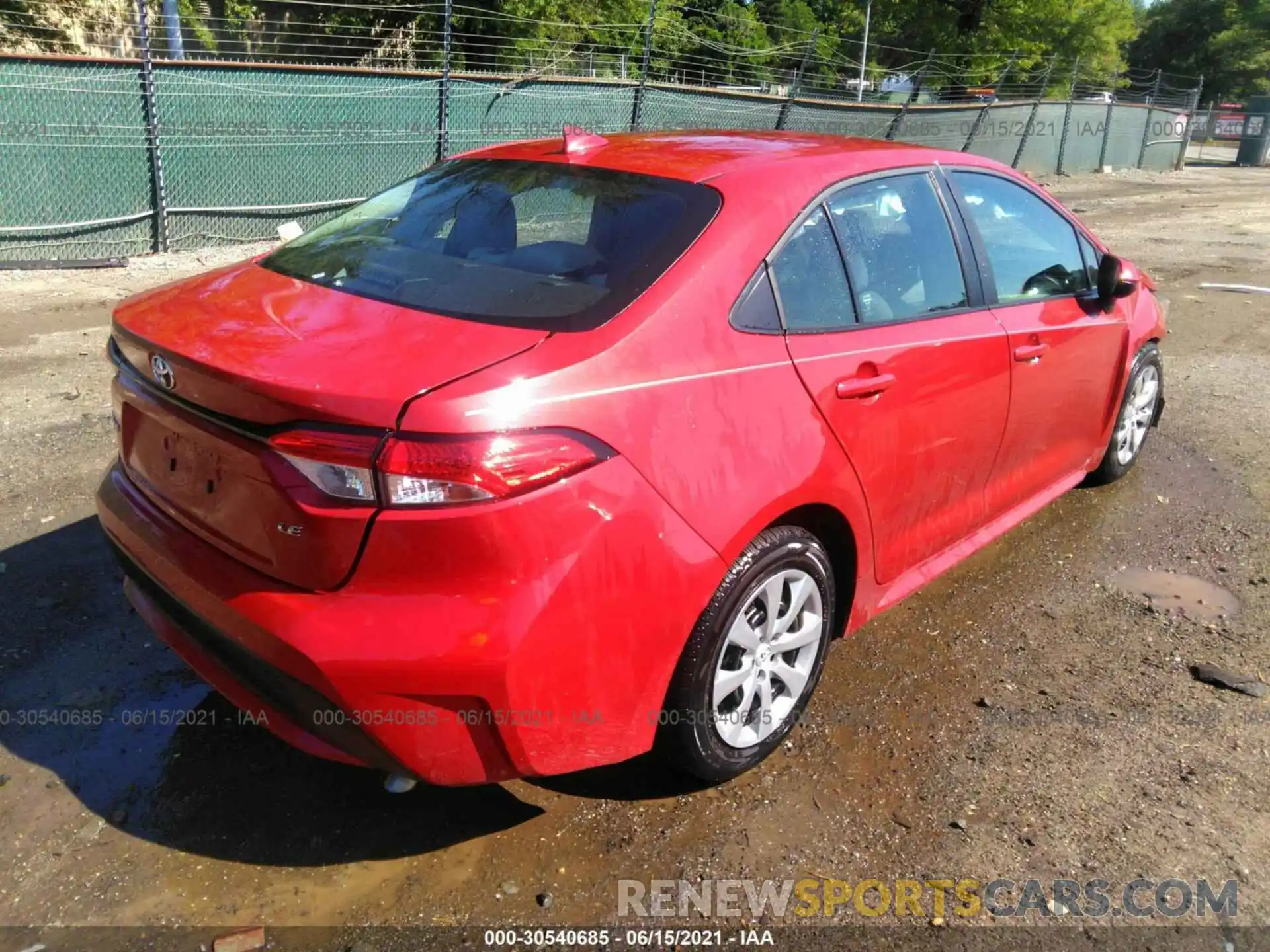 4 Photograph of a damaged car 5YFEPMAE1MP196383 TOYOTA COROLLA 2021