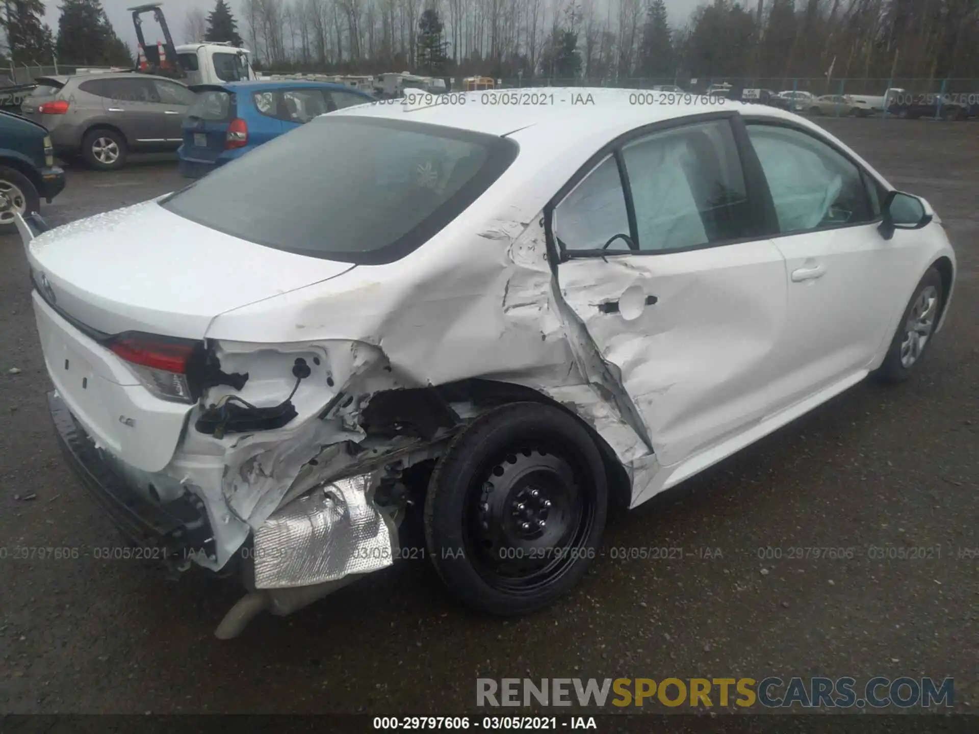 4 Photograph of a damaged car 5YFEPMAE1MP200870 TOYOTA COROLLA 2021