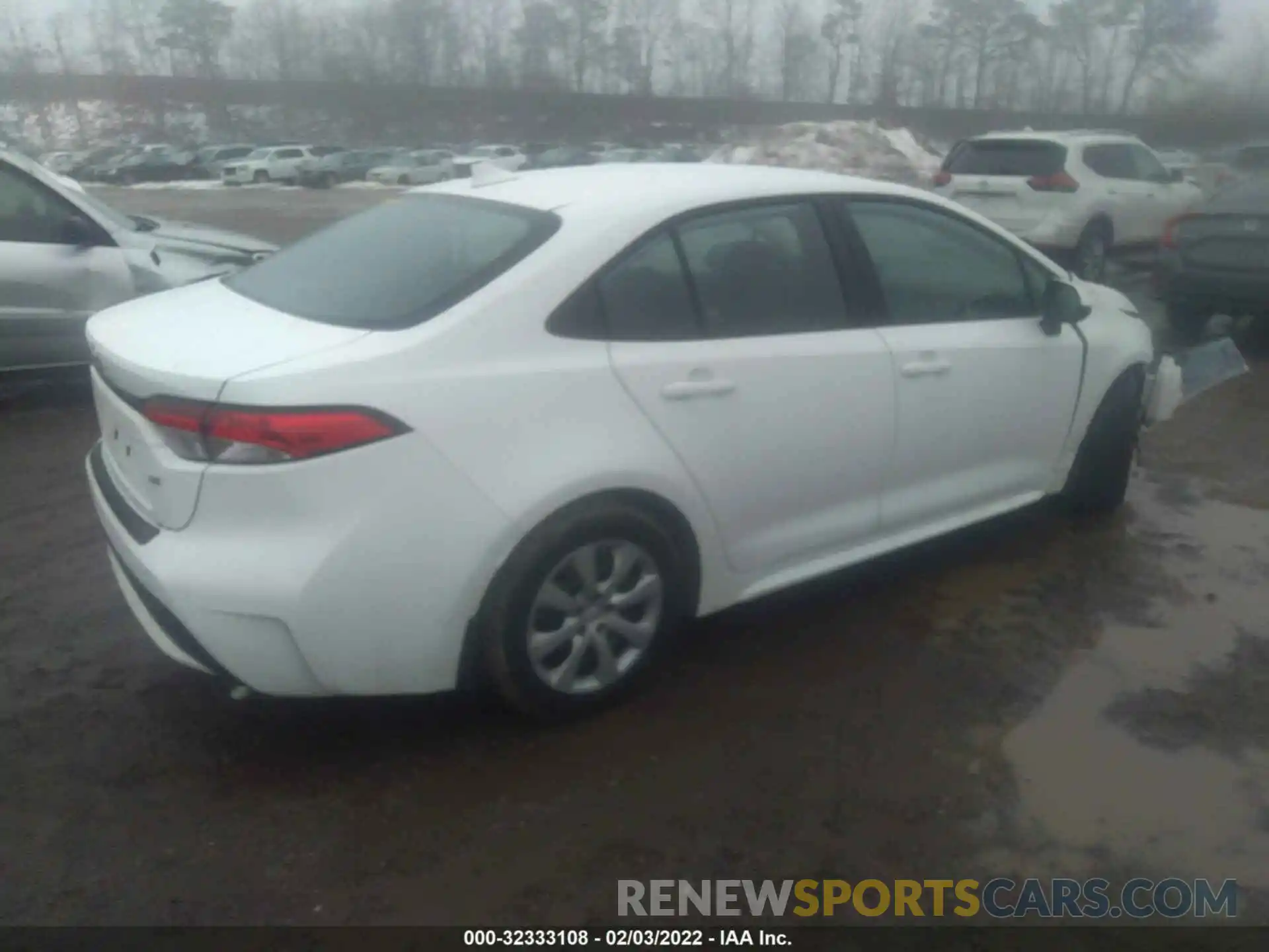 4 Photograph of a damaged car 5YFEPMAE1MP202246 TOYOTA COROLLA 2021