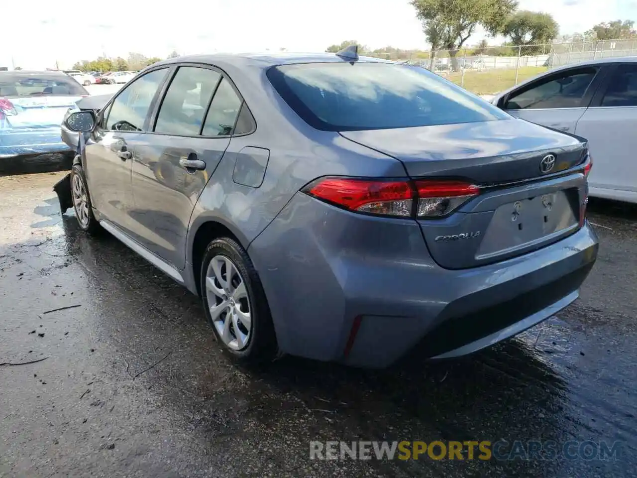 3 Photograph of a damaged car 5YFEPMAE1MP202313 TOYOTA COROLLA 2021