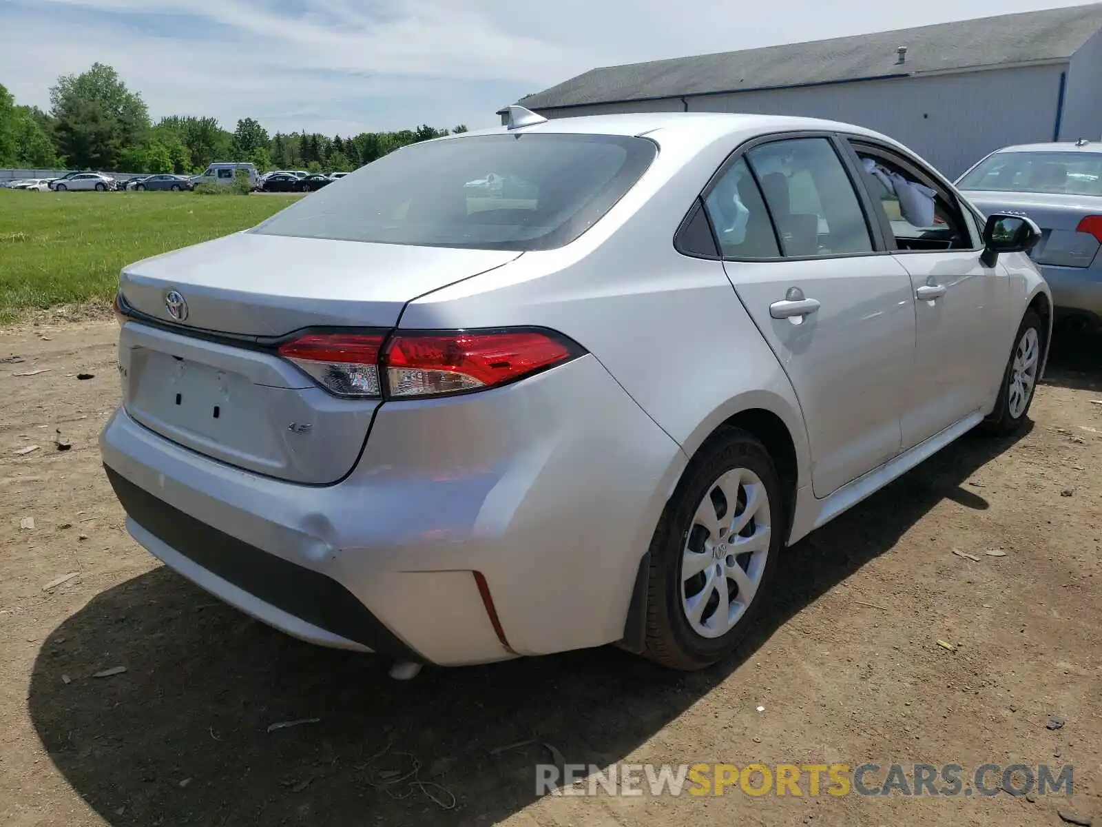 4 Photograph of a damaged car 5YFEPMAE1MP206085 TOYOTA COROLLA 2021