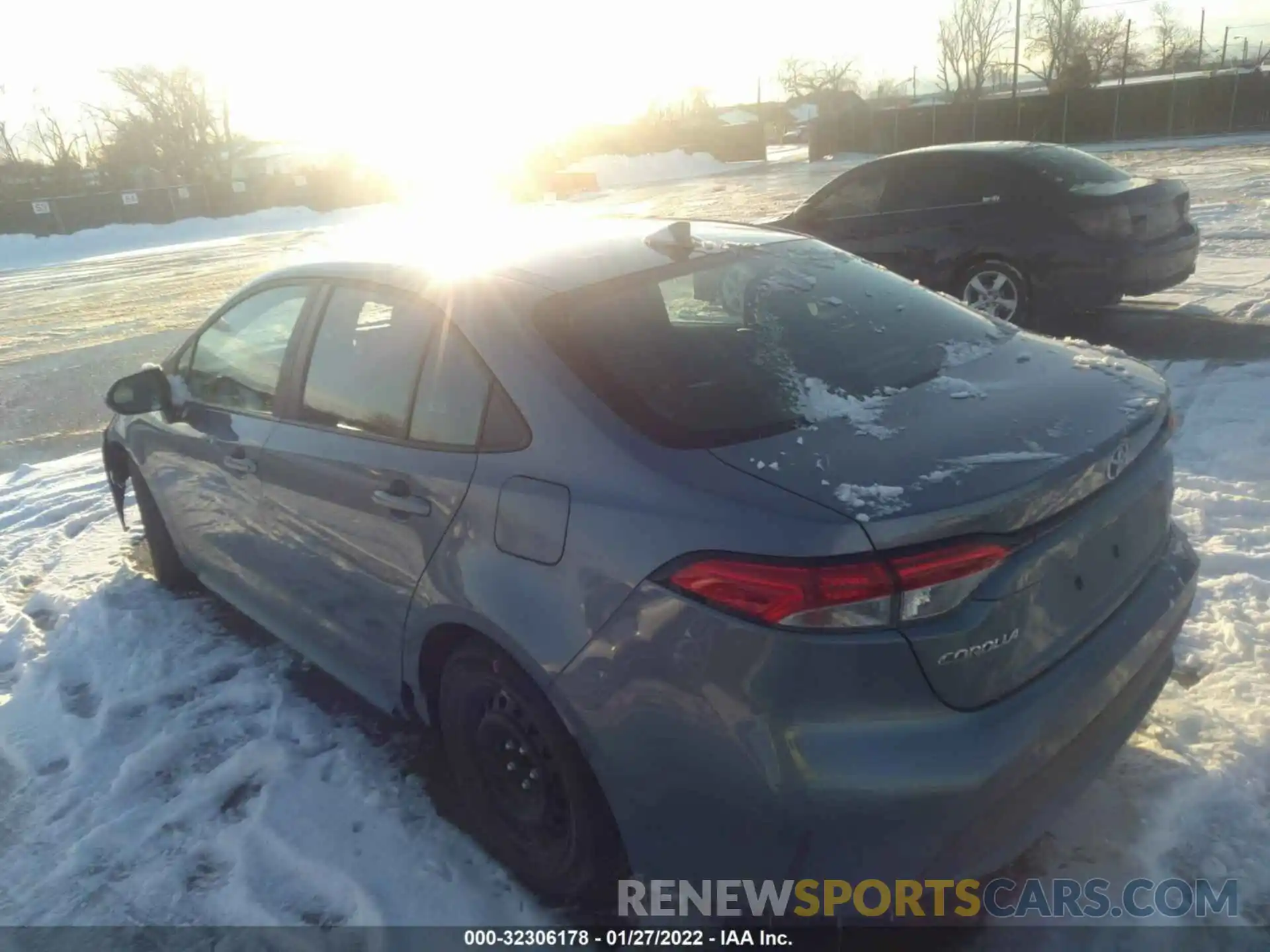 3 Photograph of a damaged car 5YFEPMAE1MP207348 TOYOTA COROLLA 2021