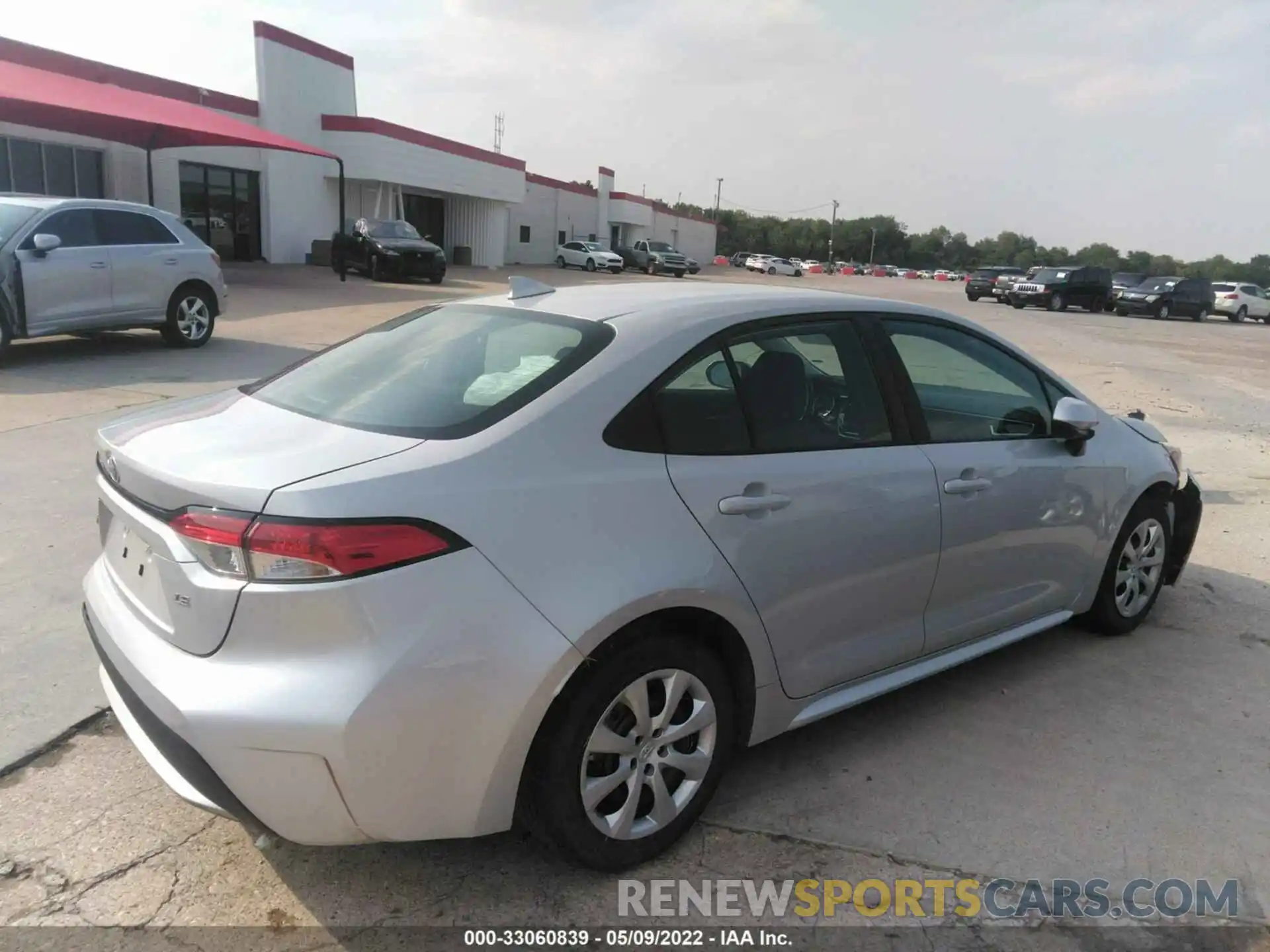 4 Photograph of a damaged car 5YFEPMAE1MP211416 TOYOTA COROLLA 2021