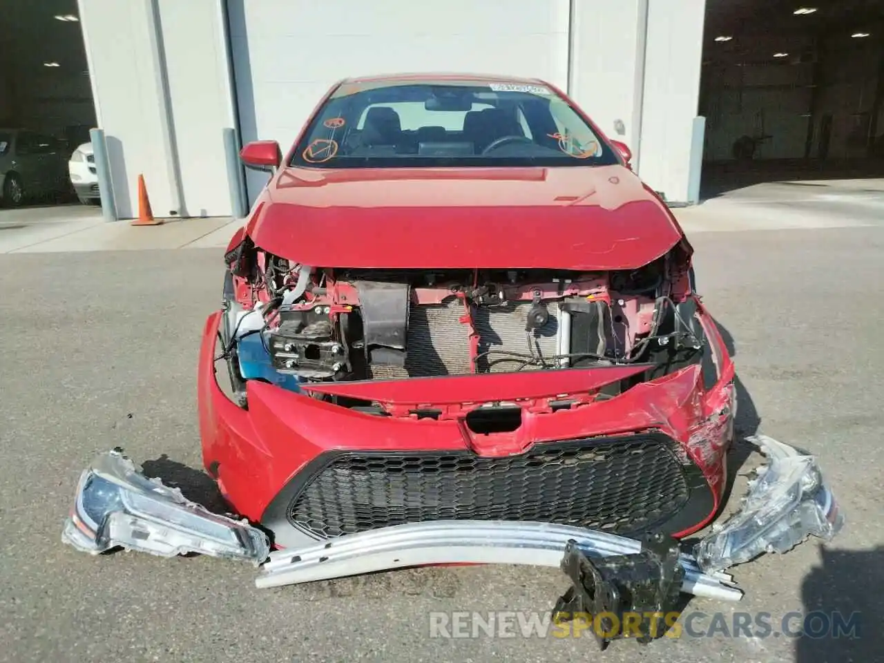 9 Photograph of a damaged car 5YFEPMAE1MP212825 TOYOTA COROLLA 2021