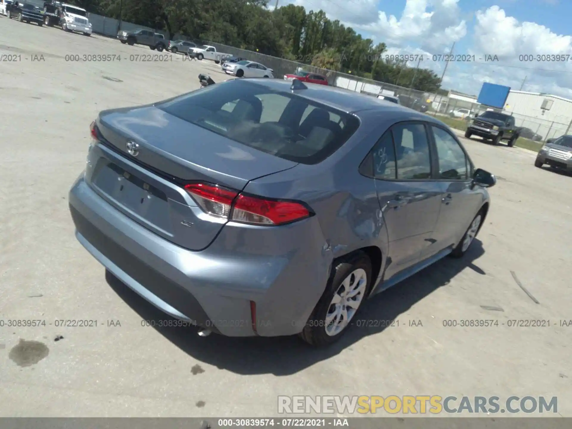 4 Photograph of a damaged car 5YFEPMAE1MP217815 TOYOTA COROLLA 2021