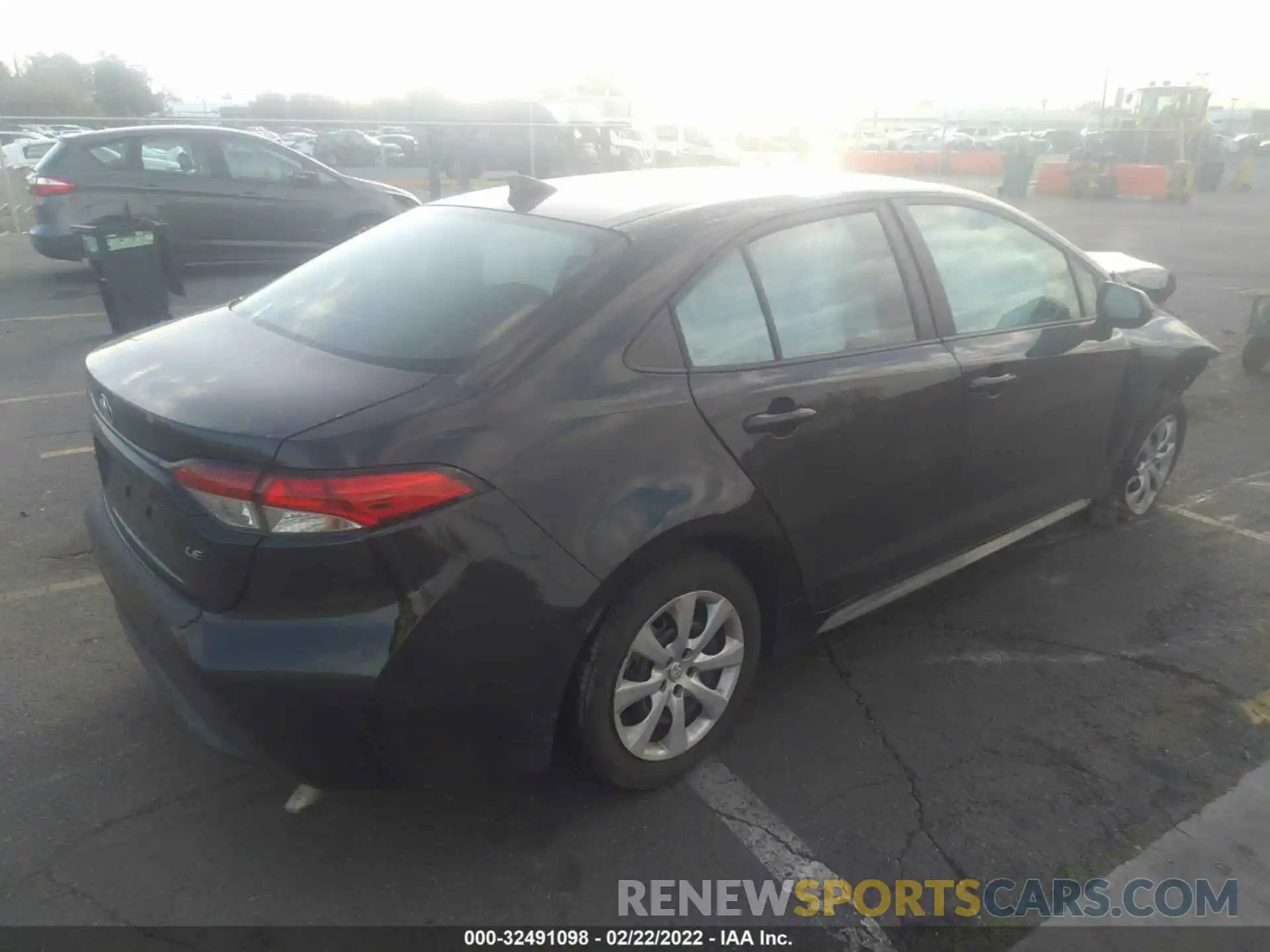 4 Photograph of a damaged car 5YFEPMAE1MP219189 TOYOTA COROLLA 2021