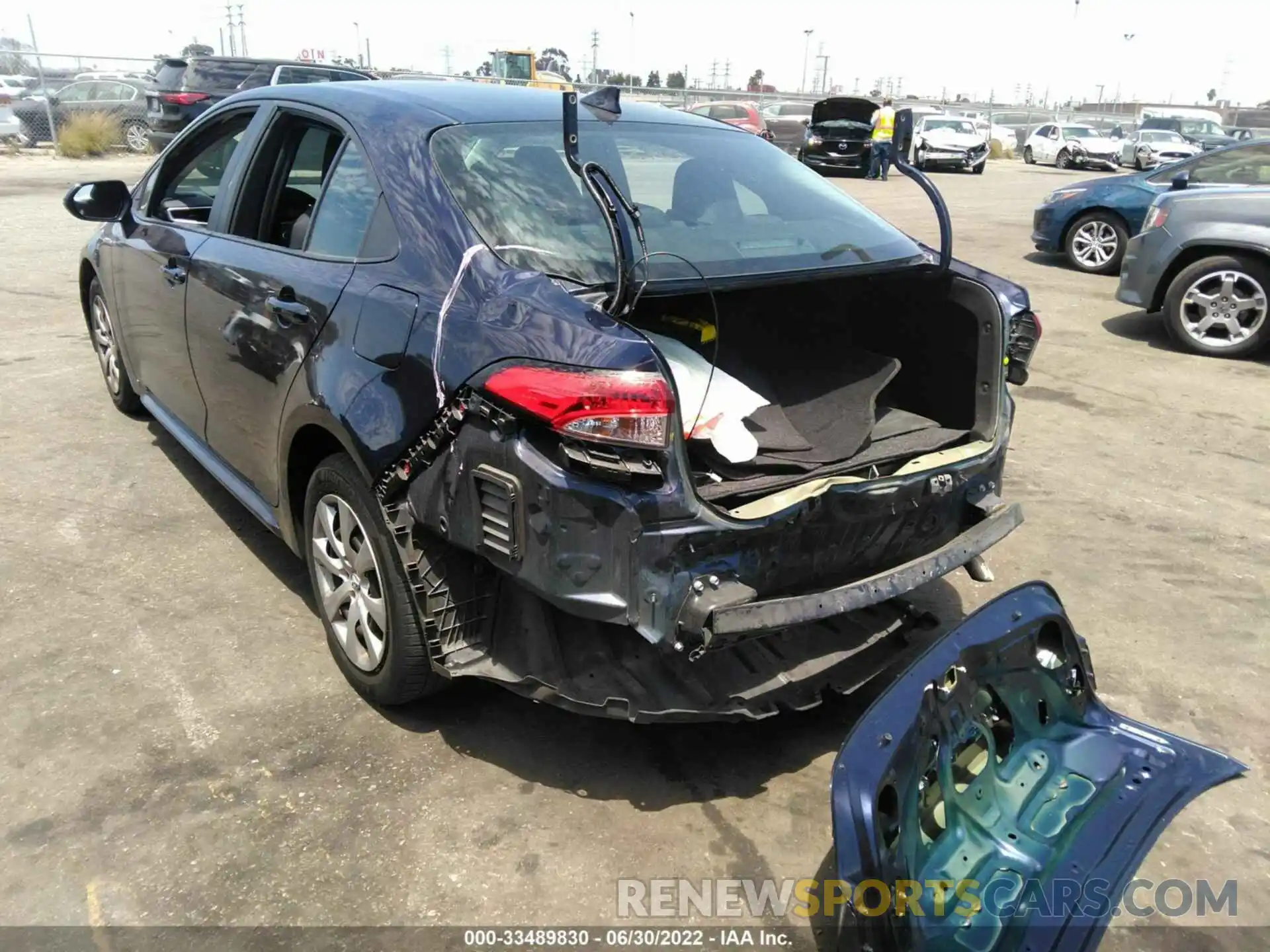 3 Photograph of a damaged car 5YFEPMAE1MP220813 TOYOTA COROLLA 2021