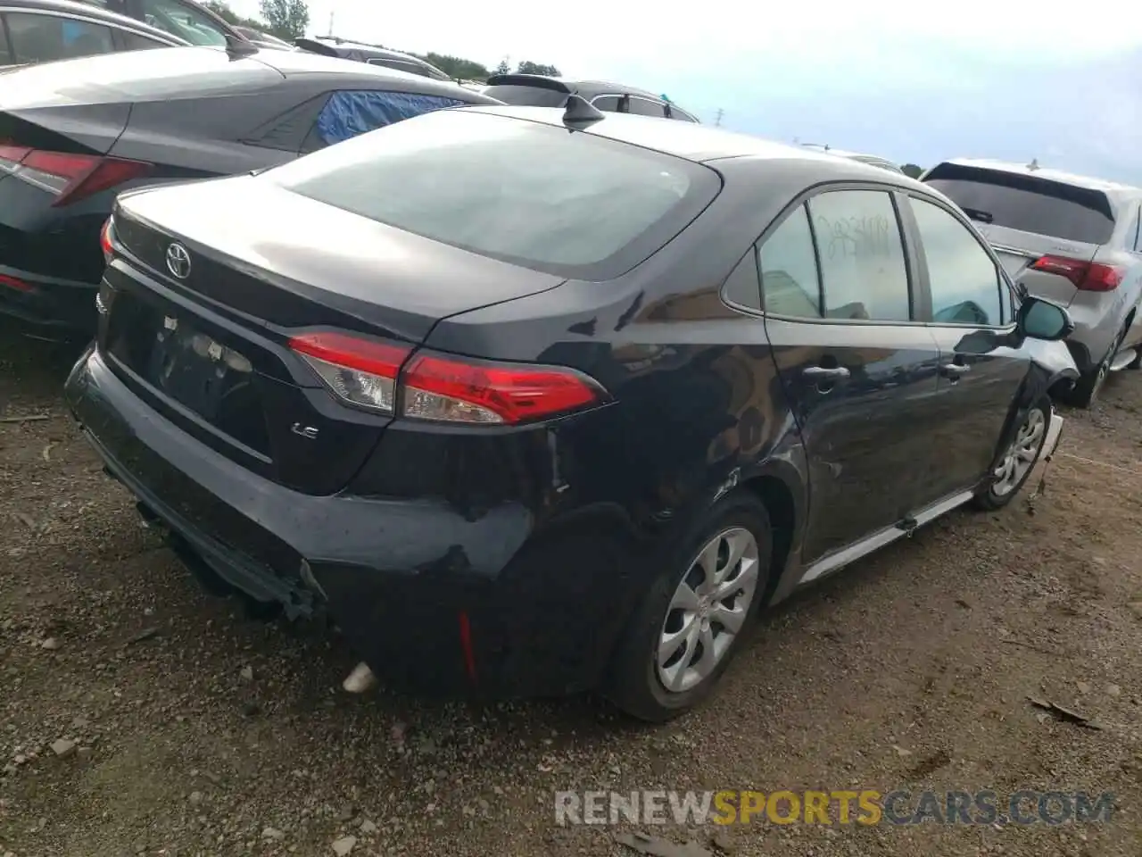 4 Photograph of a damaged car 5YFEPMAE1MP220889 TOYOTA COROLLA 2021