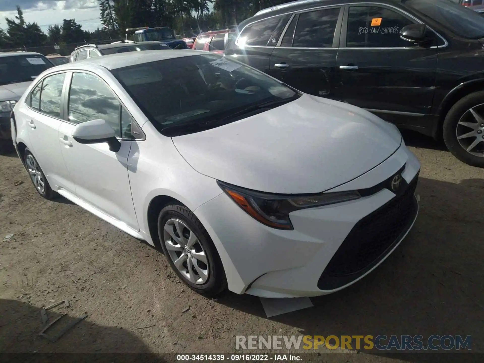 1 Photograph of a damaged car 5YFEPMAE1MP221217 TOYOTA COROLLA 2021