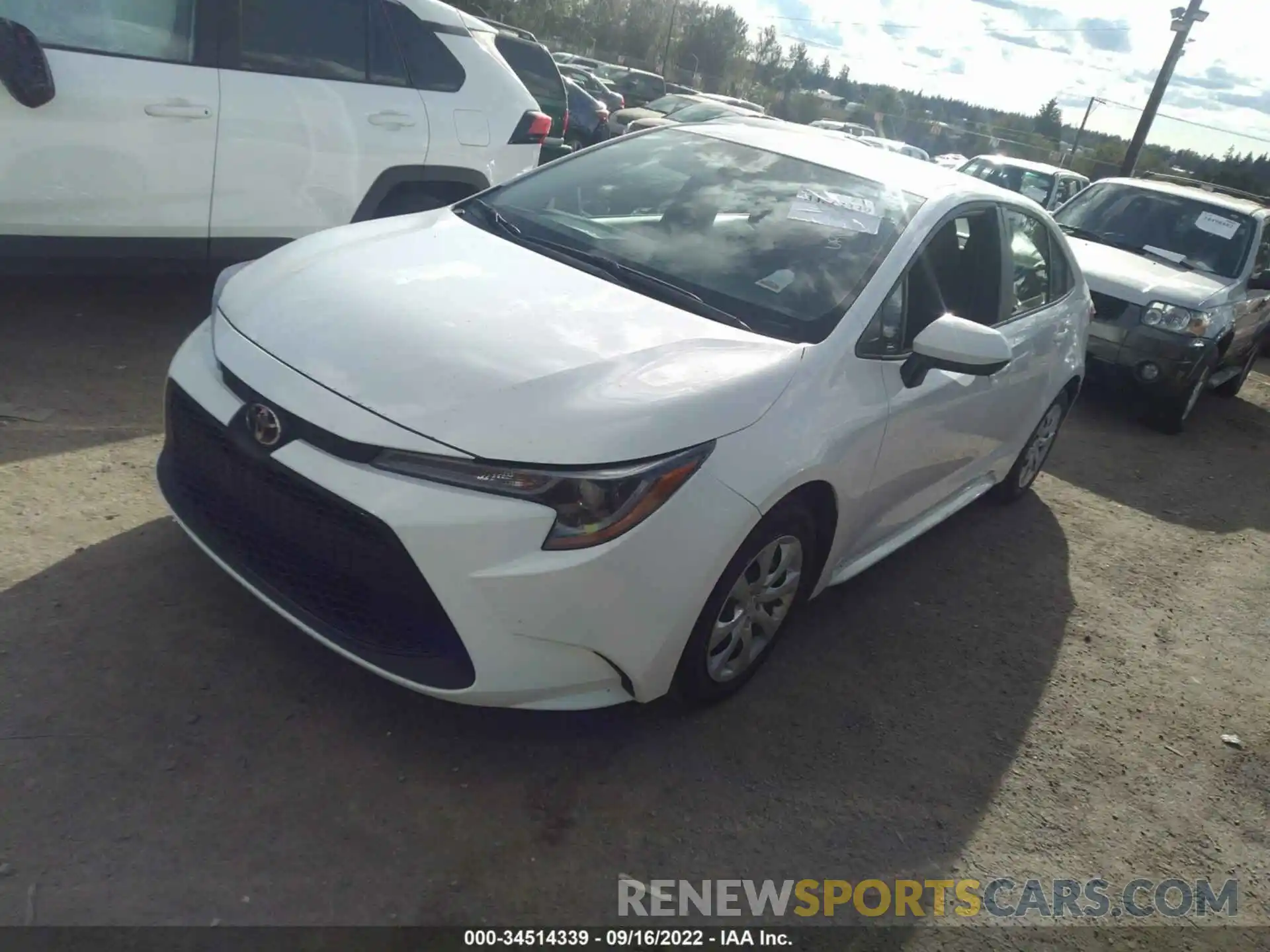 2 Photograph of a damaged car 5YFEPMAE1MP221217 TOYOTA COROLLA 2021