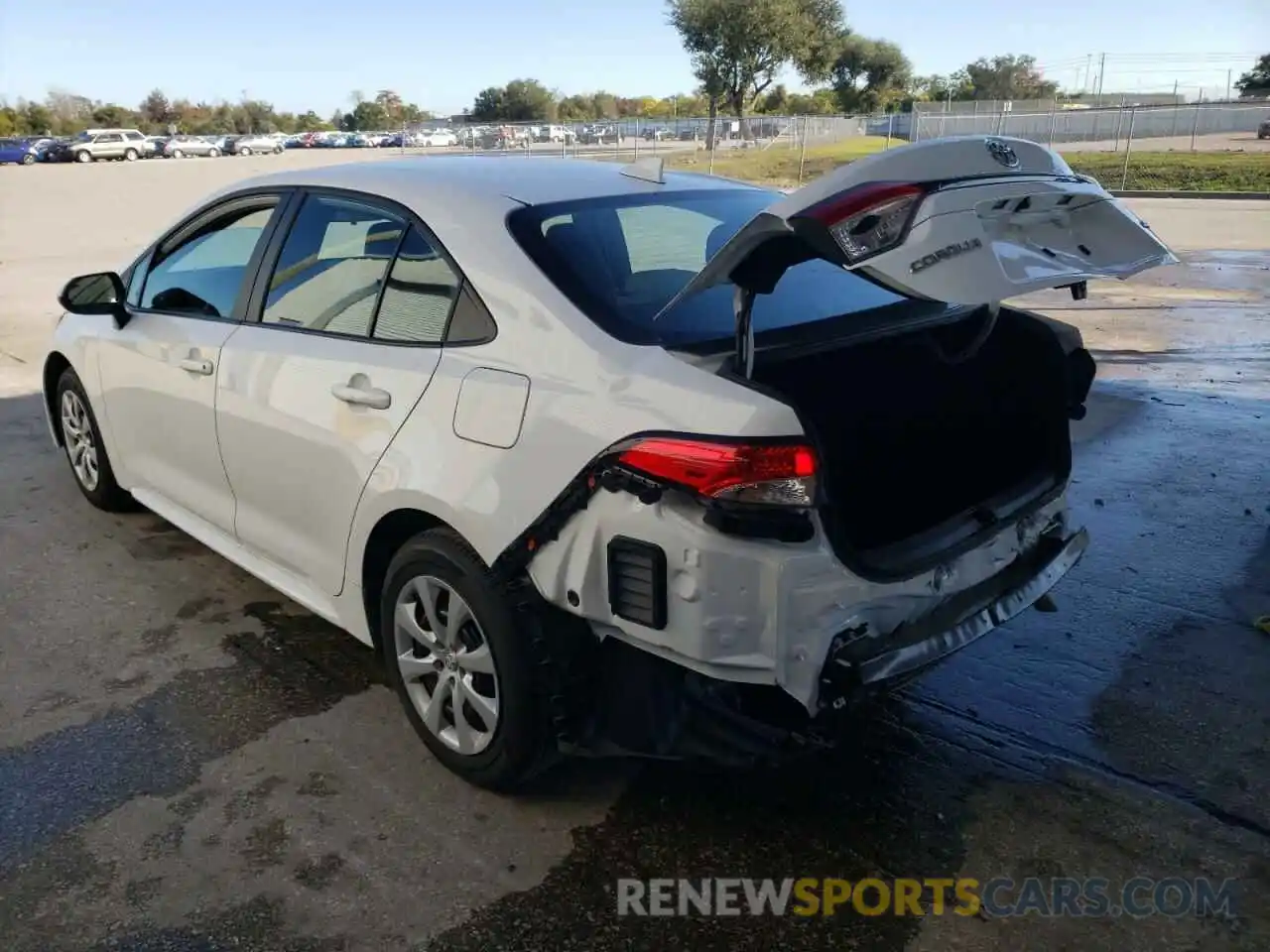 3 Photograph of a damaged car 5YFEPMAE1MP221475 TOYOTA COROLLA 2021