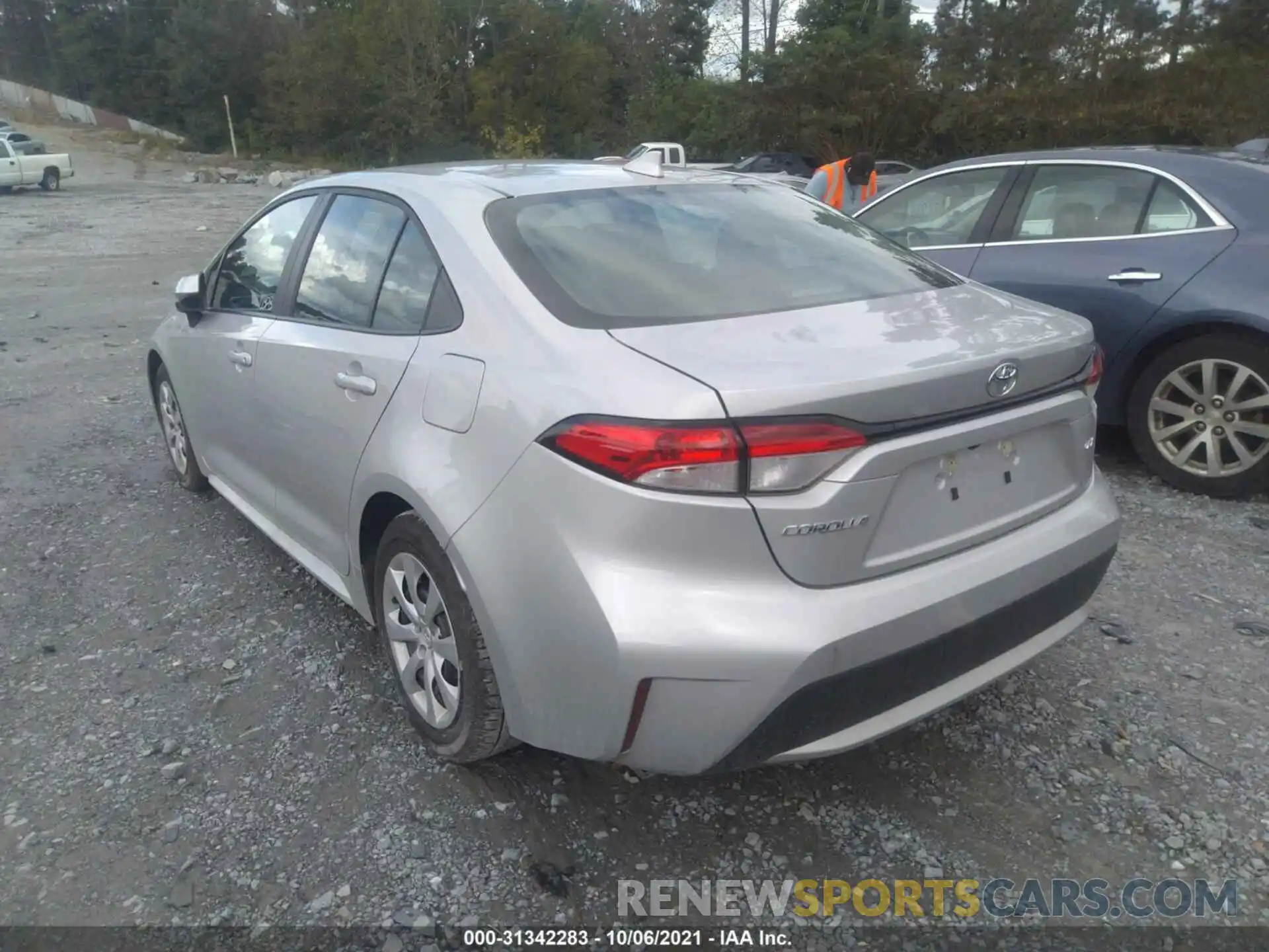 3 Photograph of a damaged car 5YFEPMAE1MP222142 TOYOTA COROLLA 2021