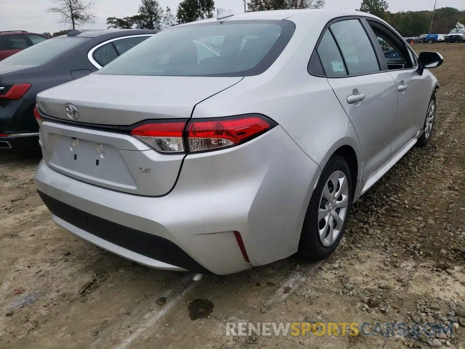 4 Photograph of a damaged car 5YFEPMAE1MP223811 TOYOTA COROLLA 2021