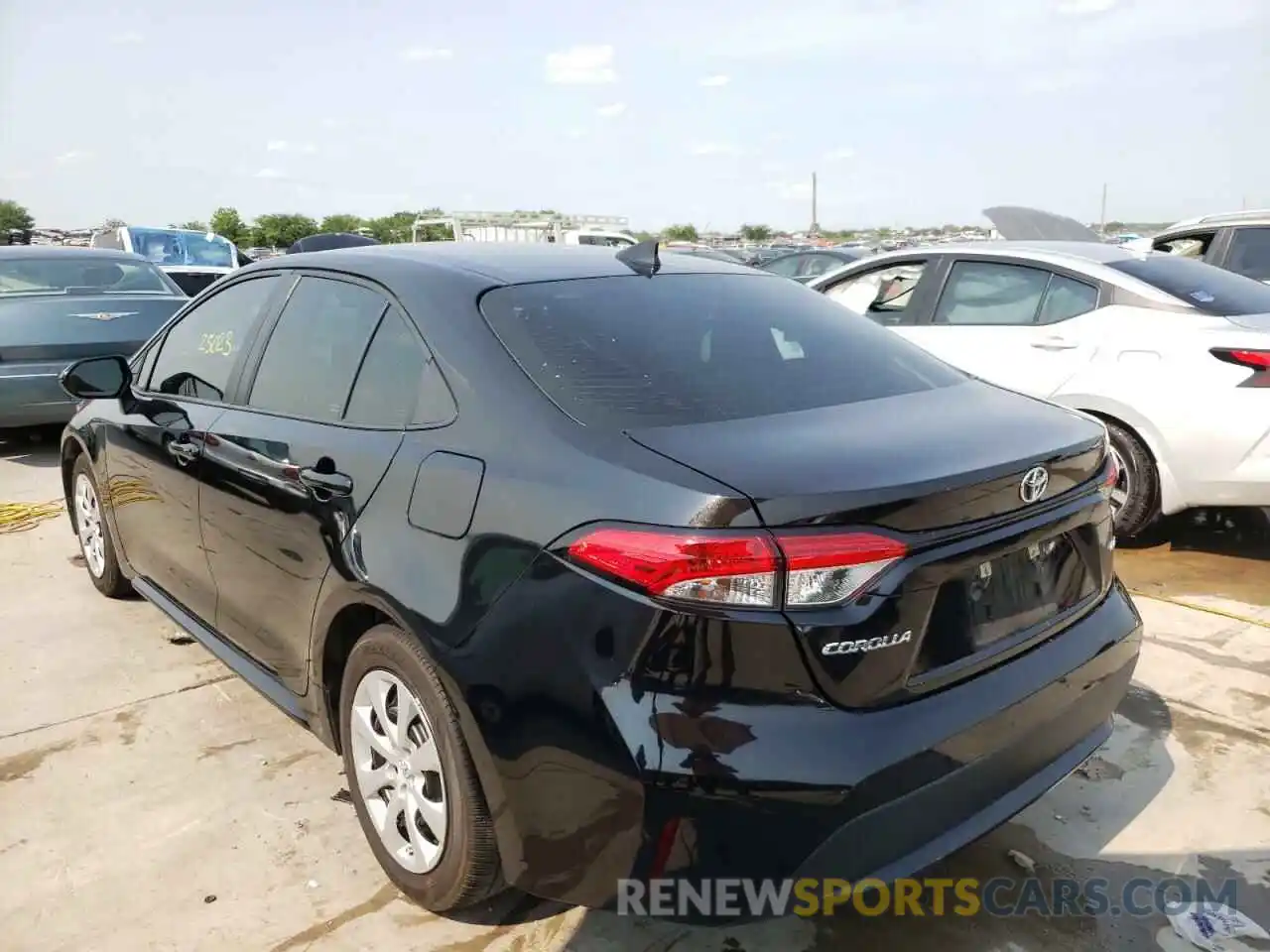 3 Photograph of a damaged car 5YFEPMAE1MP226126 TOYOTA COROLLA 2021