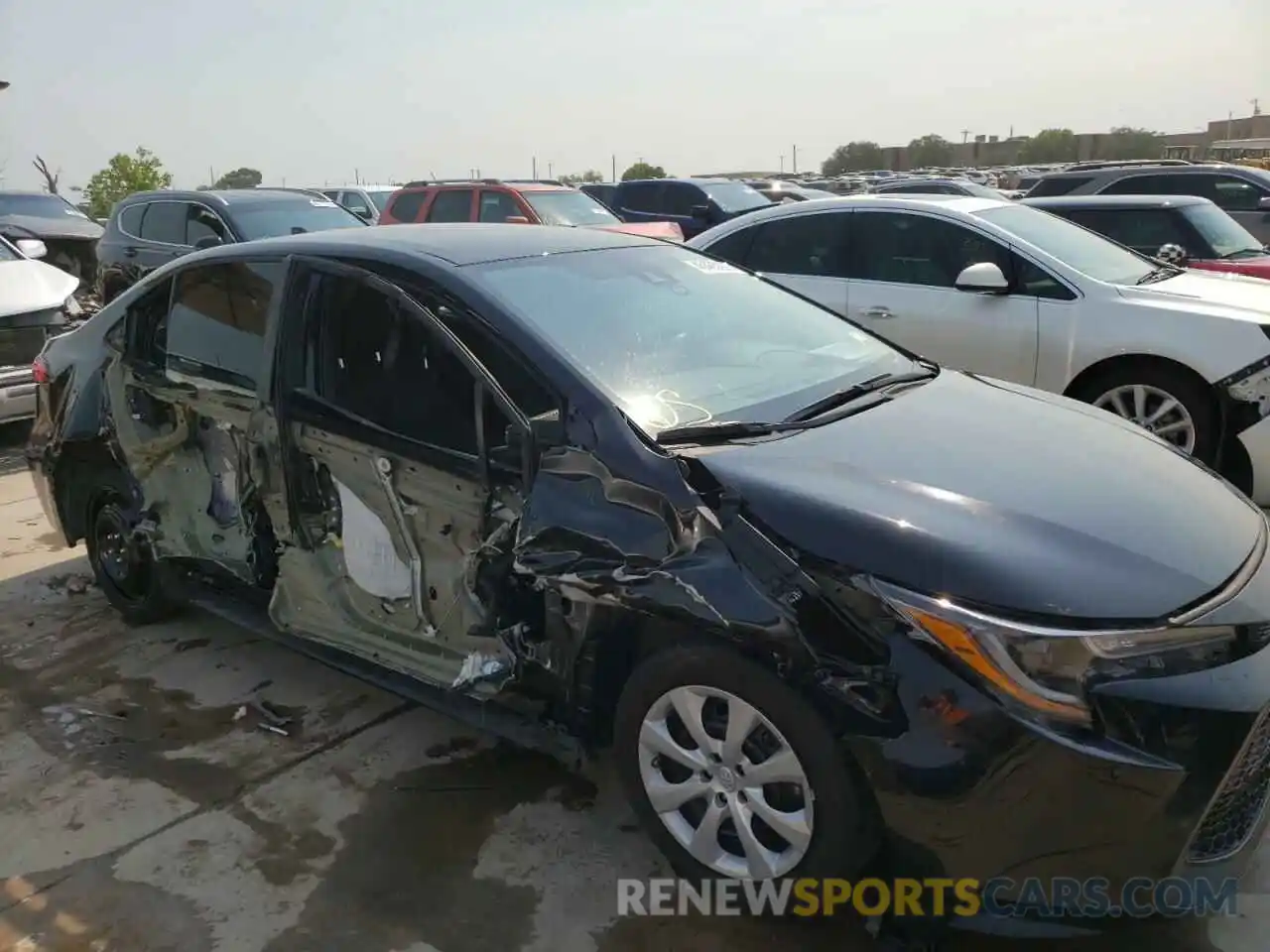 9 Photograph of a damaged car 5YFEPMAE1MP226126 TOYOTA COROLLA 2021