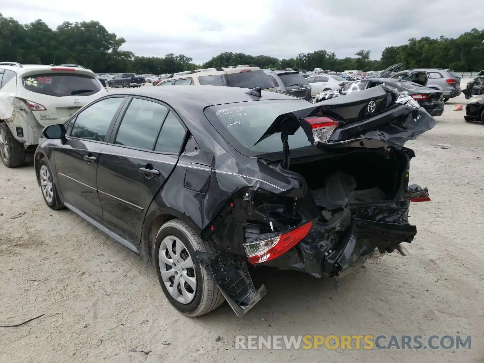 3 Photograph of a damaged car 5YFEPMAE1MP227728 TOYOTA COROLLA 2021