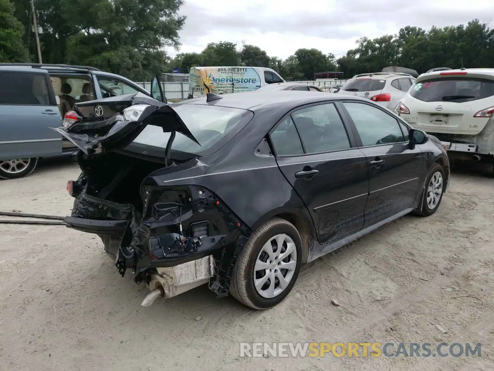 4 Photograph of a damaged car 5YFEPMAE1MP227728 TOYOTA COROLLA 2021