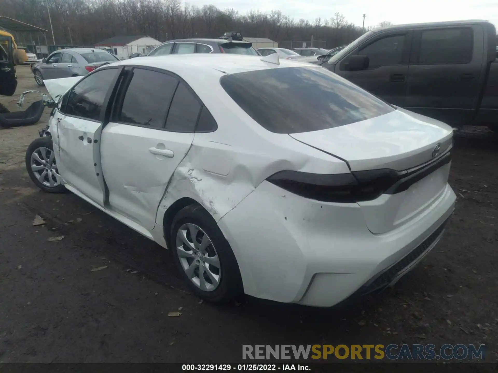 3 Photograph of a damaged car 5YFEPMAE1MP228491 TOYOTA COROLLA 2021