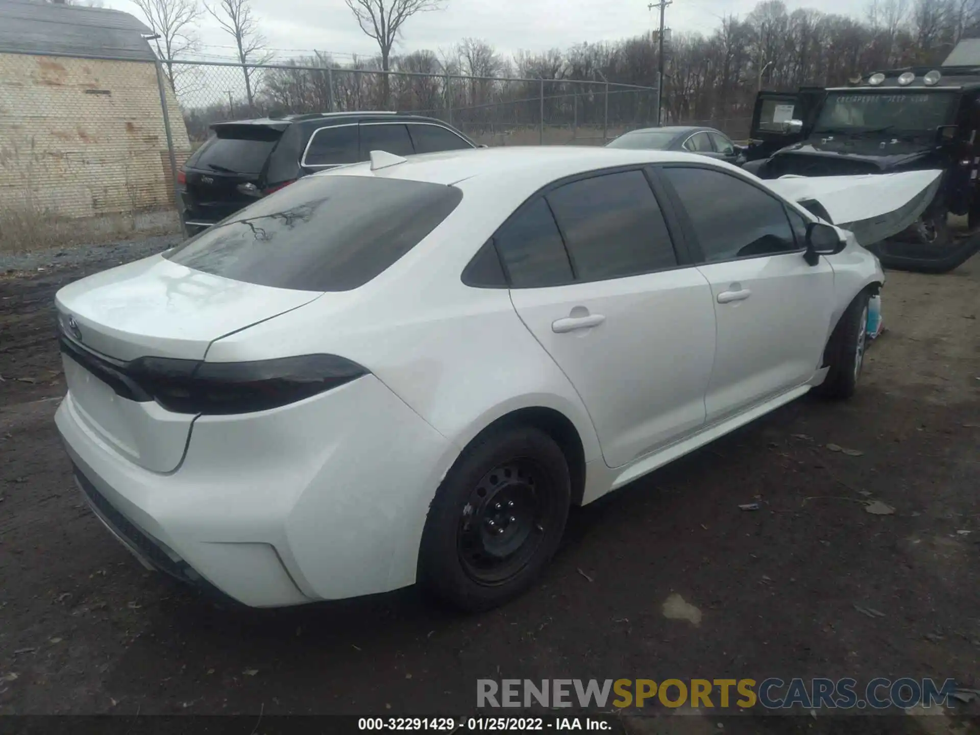 4 Photograph of a damaged car 5YFEPMAE1MP228491 TOYOTA COROLLA 2021