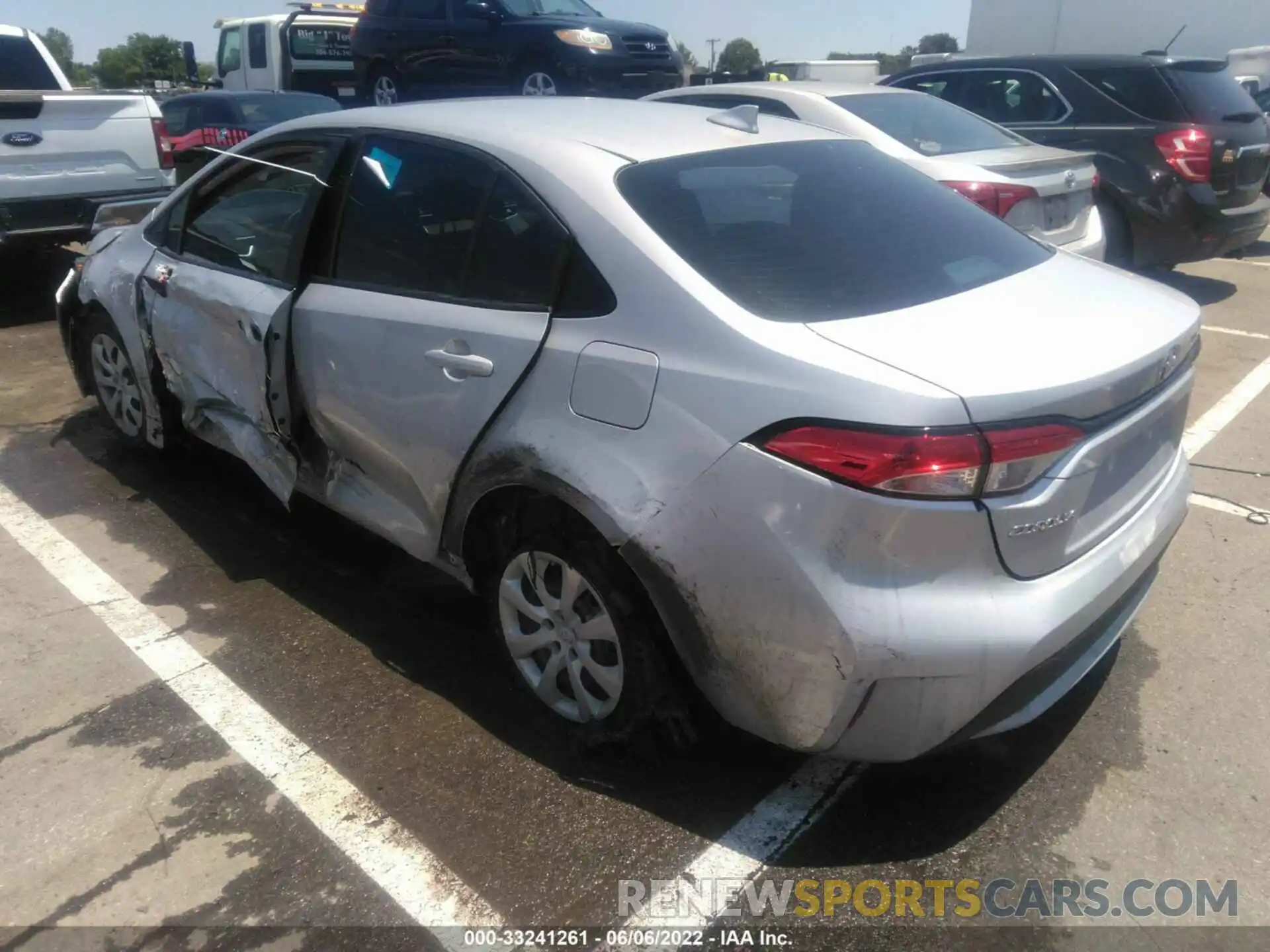 3 Photograph of a damaged car 5YFEPMAE1MP229236 TOYOTA COROLLA 2021