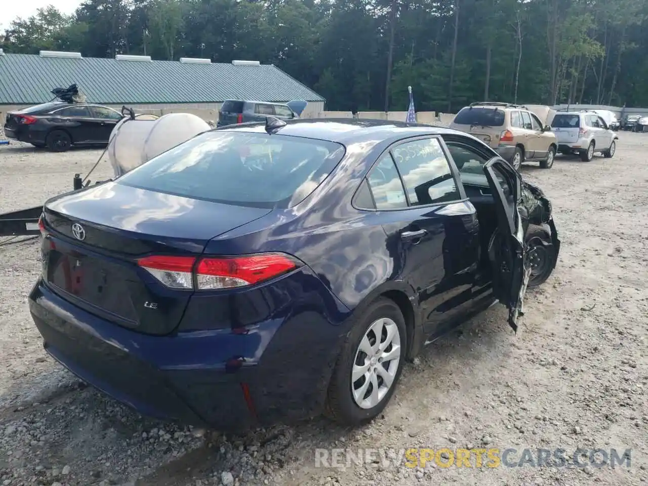 4 Photograph of a damaged car 5YFEPMAE1MP229866 TOYOTA COROLLA 2021