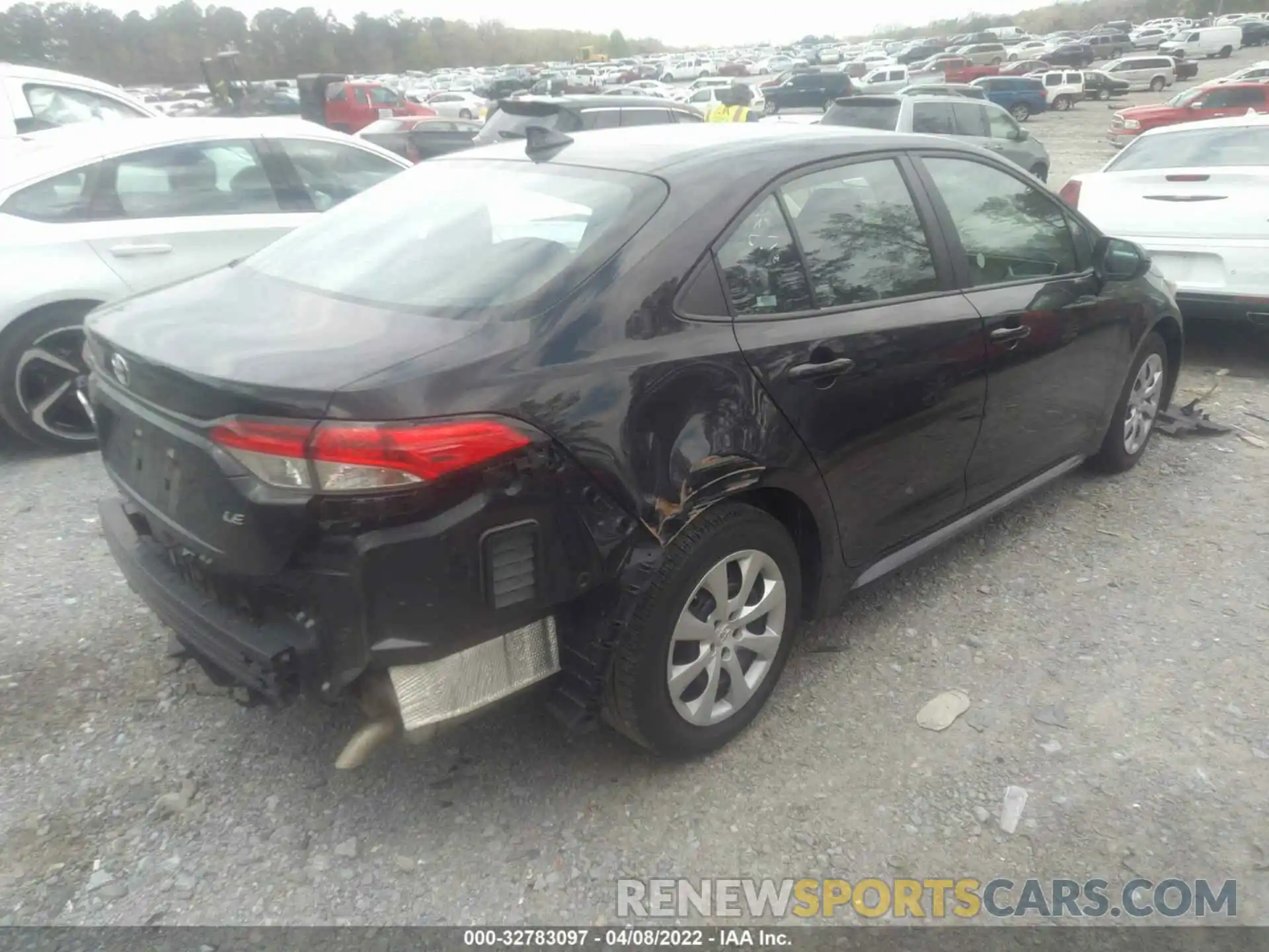 4 Photograph of a damaged car 5YFEPMAE1MP232265 TOYOTA COROLLA 2021