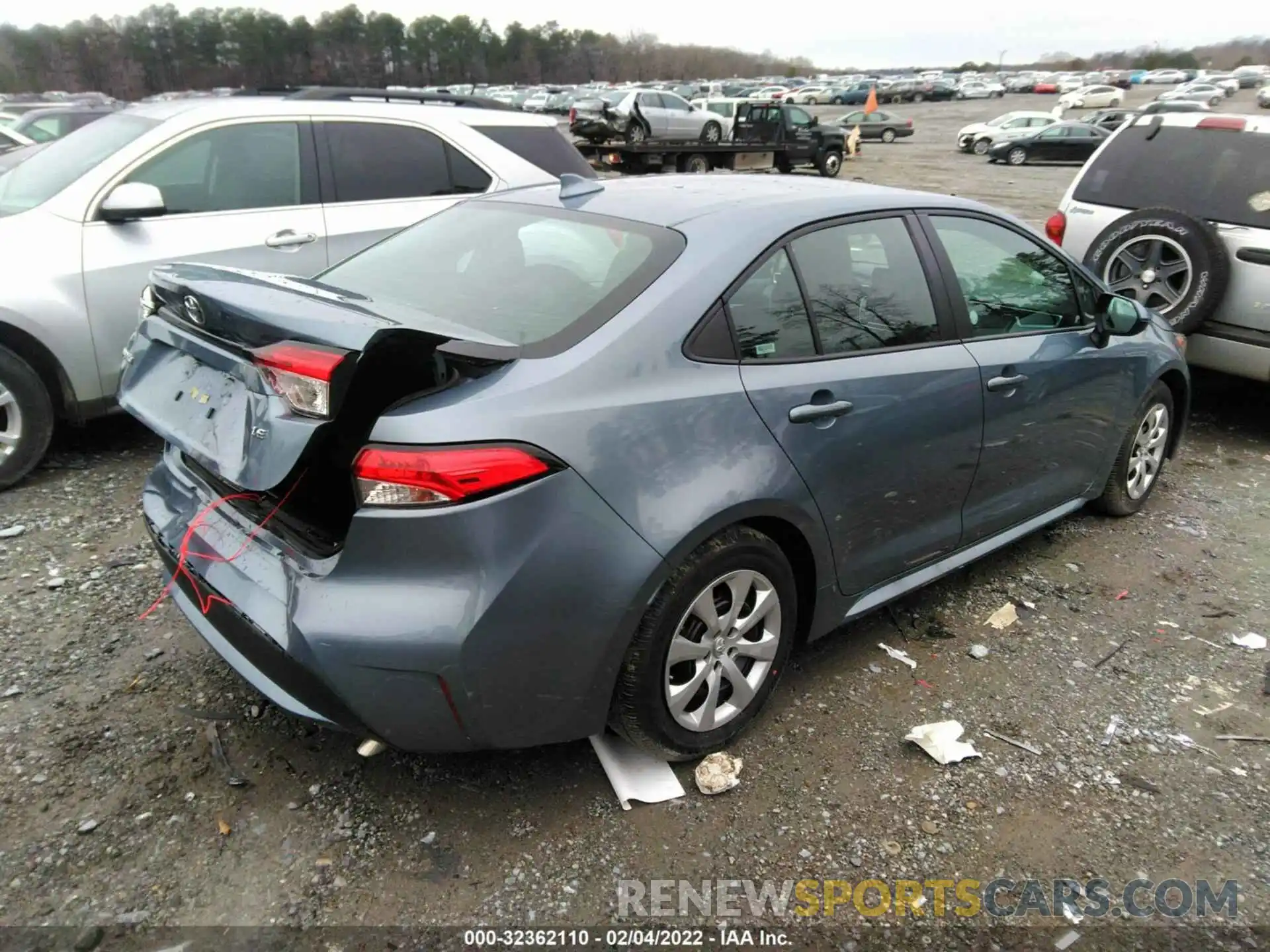 4 Photograph of a damaged car 5YFEPMAE1MP232640 TOYOTA COROLLA 2021