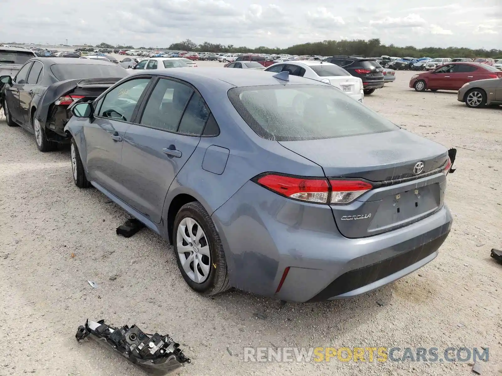 3 Photograph of a damaged car 5YFEPMAE1MP235179 TOYOTA COROLLA 2021