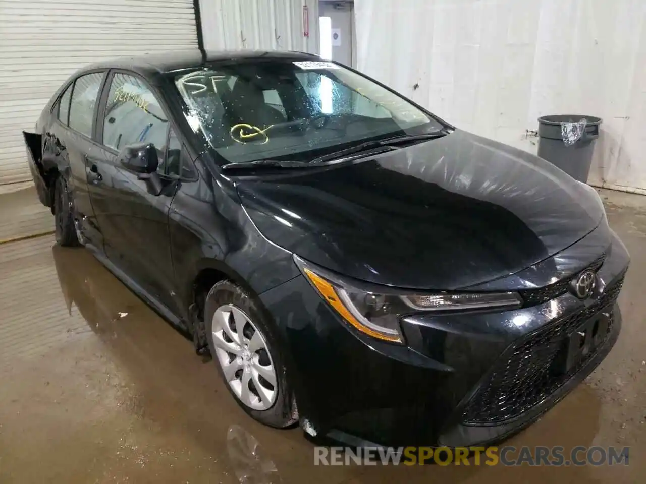 1 Photograph of a damaged car 5YFEPMAE1MP235361 TOYOTA COROLLA 2021