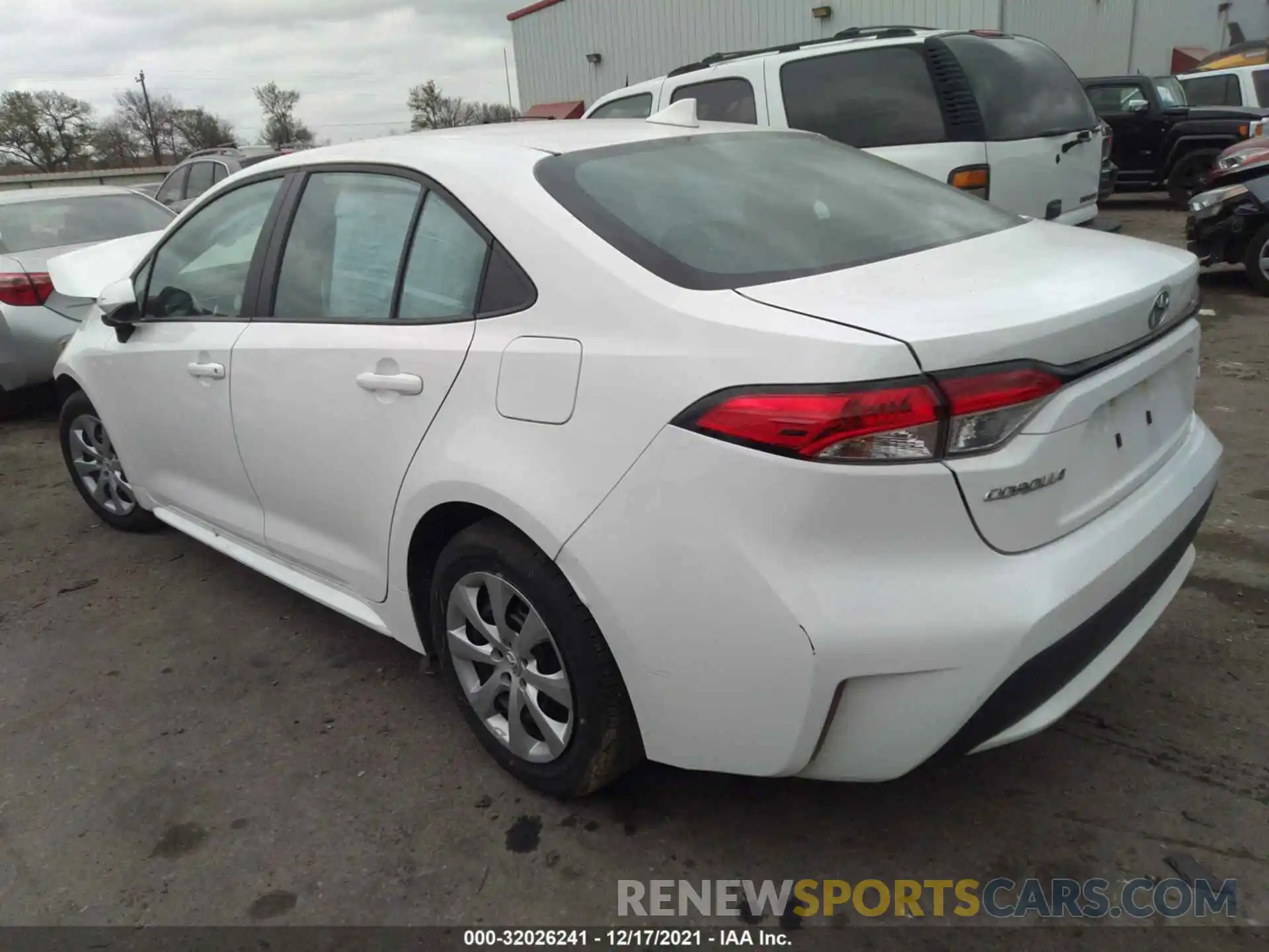 3 Photograph of a damaged car 5YFEPMAE1MP235392 TOYOTA COROLLA 2021