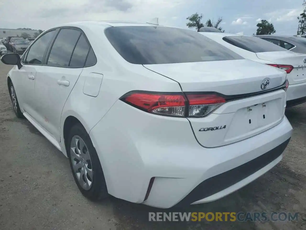 3 Photograph of a damaged car 5YFEPMAE1MP235795 TOYOTA COROLLA 2021