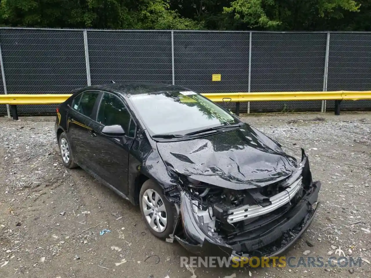 1 Photograph of a damaged car 5YFEPMAE1MP238003 TOYOTA COROLLA 2021