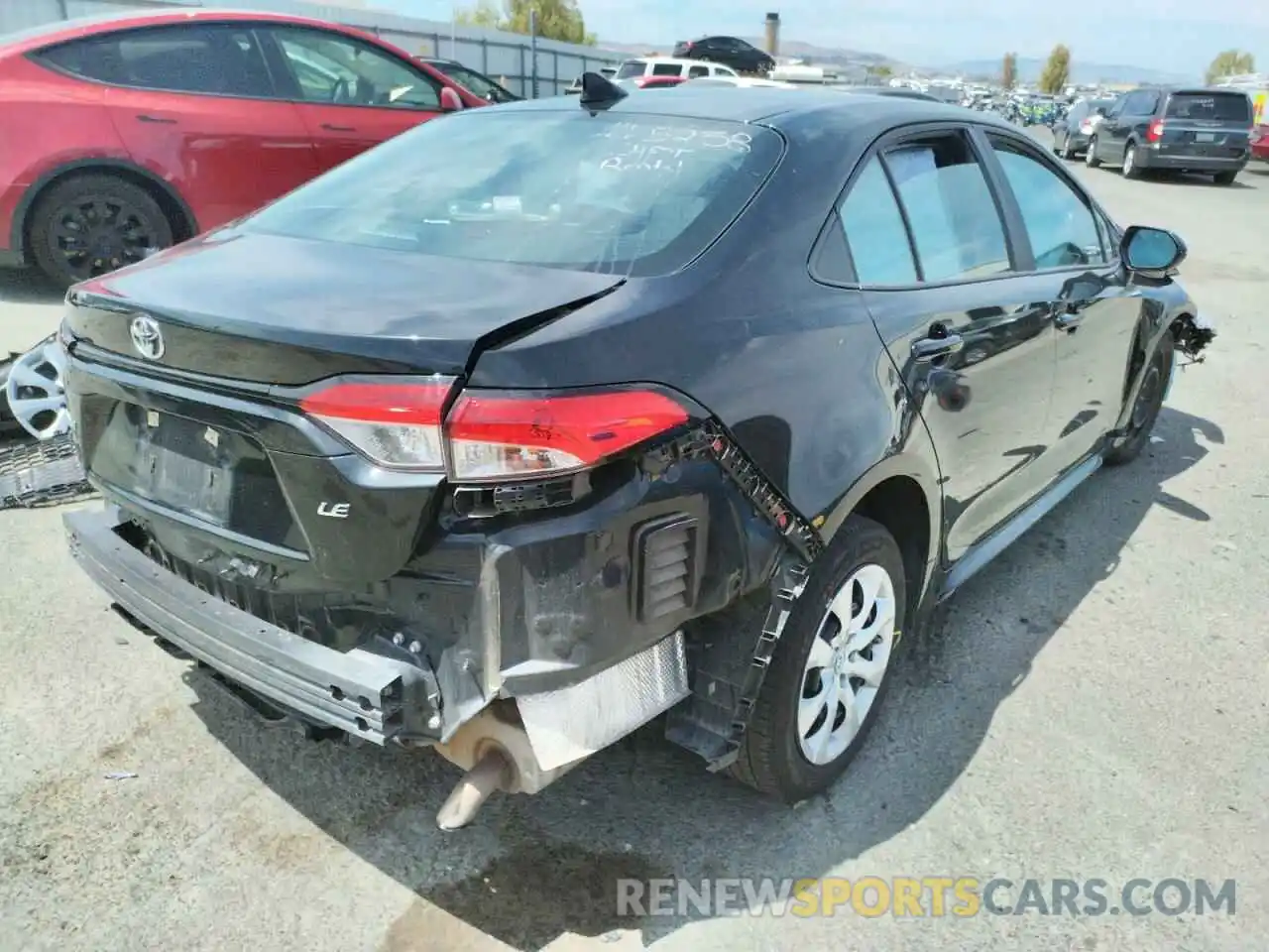 4 Photograph of a damaged car 5YFEPMAE1MP239720 TOYOTA COROLLA 2021