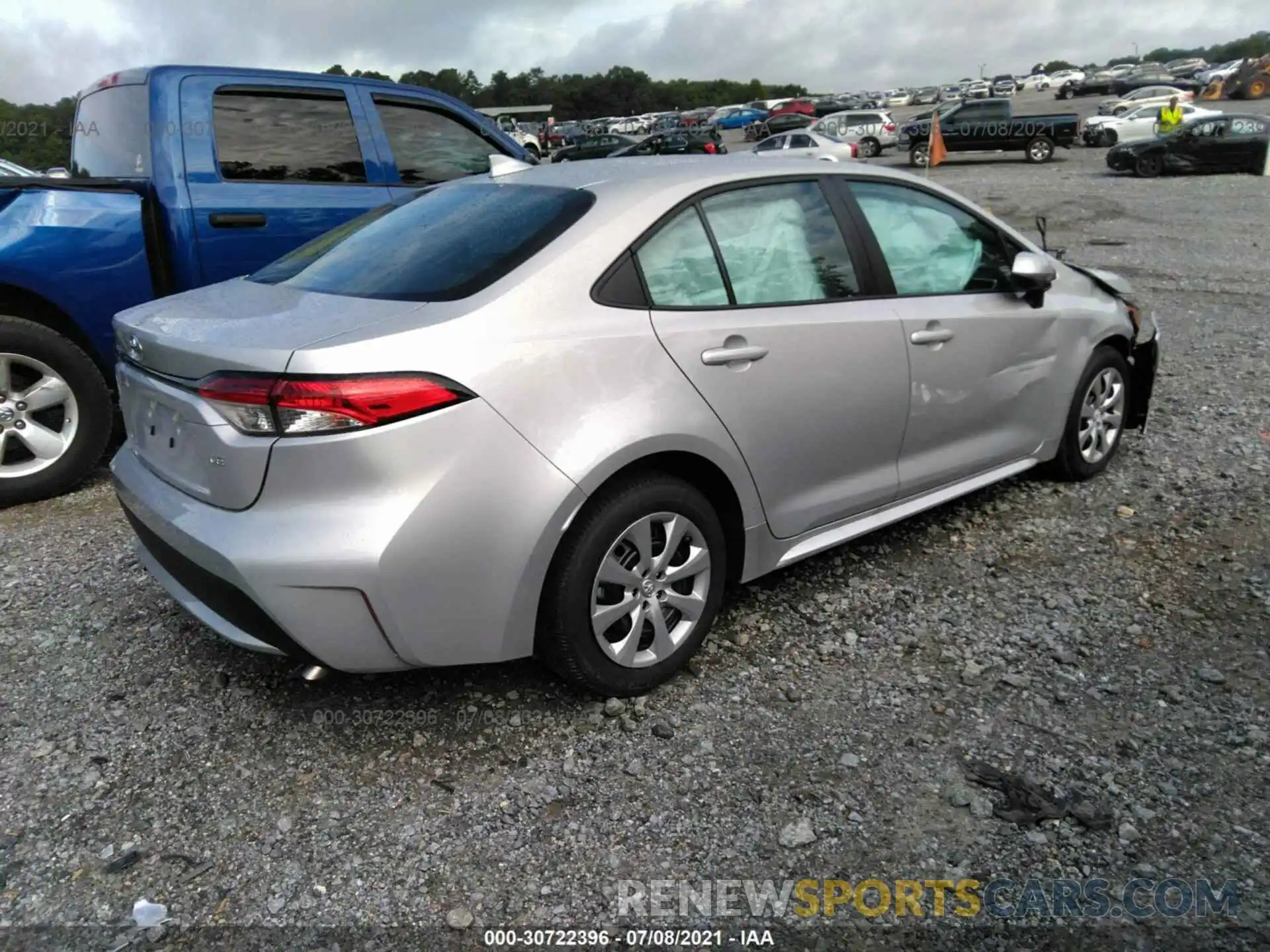 4 Photograph of a damaged car 5YFEPMAE1MP240026 TOYOTA COROLLA 2021