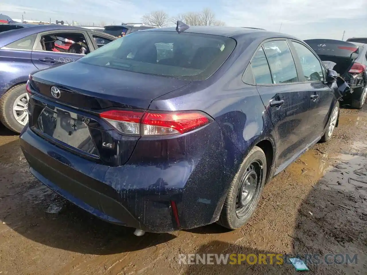 4 Photograph of a damaged car 5YFEPMAE1MP240513 TOYOTA COROLLA 2021