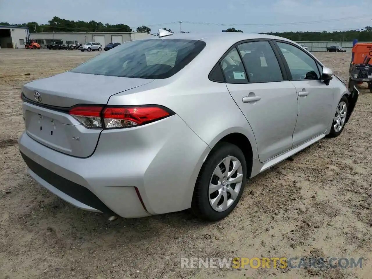 4 Photograph of a damaged car 5YFEPMAE1MP246618 TOYOTA COROLLA 2021