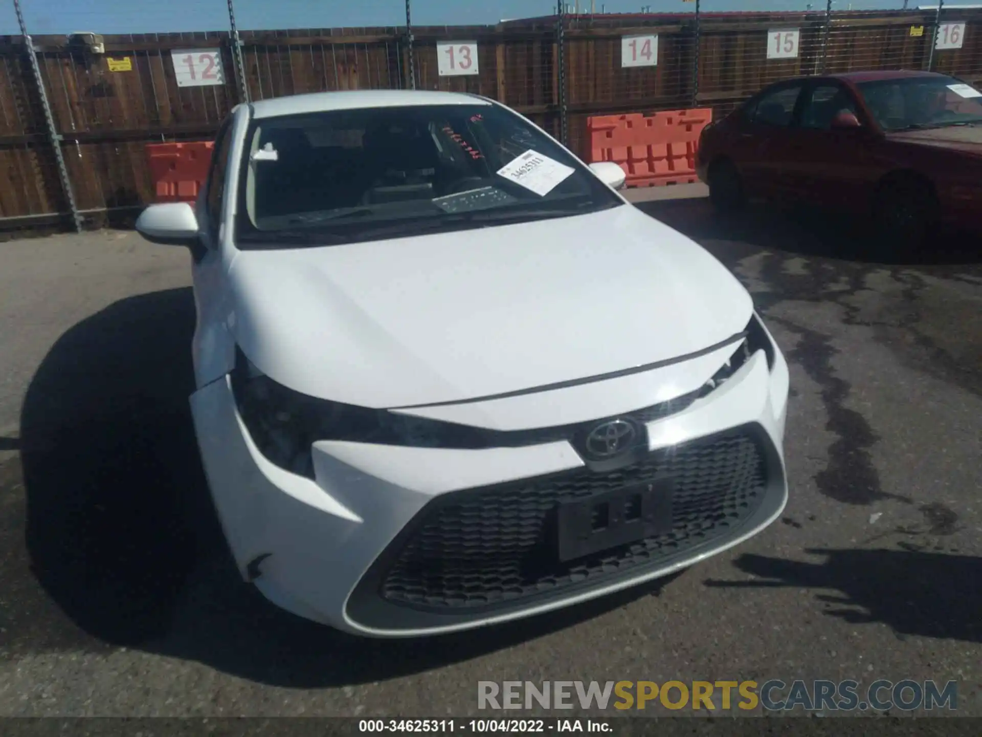 6 Photograph of a damaged car 5YFEPMAE1MP246621 TOYOTA COROLLA 2021