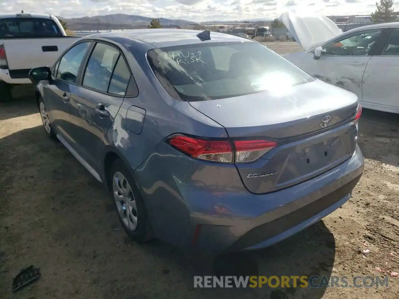 3 Photograph of a damaged car 5YFEPMAE1MP246747 TOYOTA COROLLA 2021