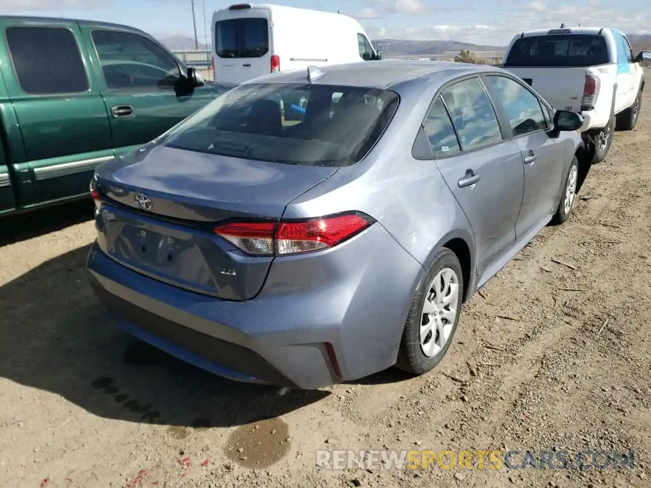 4 Photograph of a damaged car 5YFEPMAE1MP246747 TOYOTA COROLLA 2021