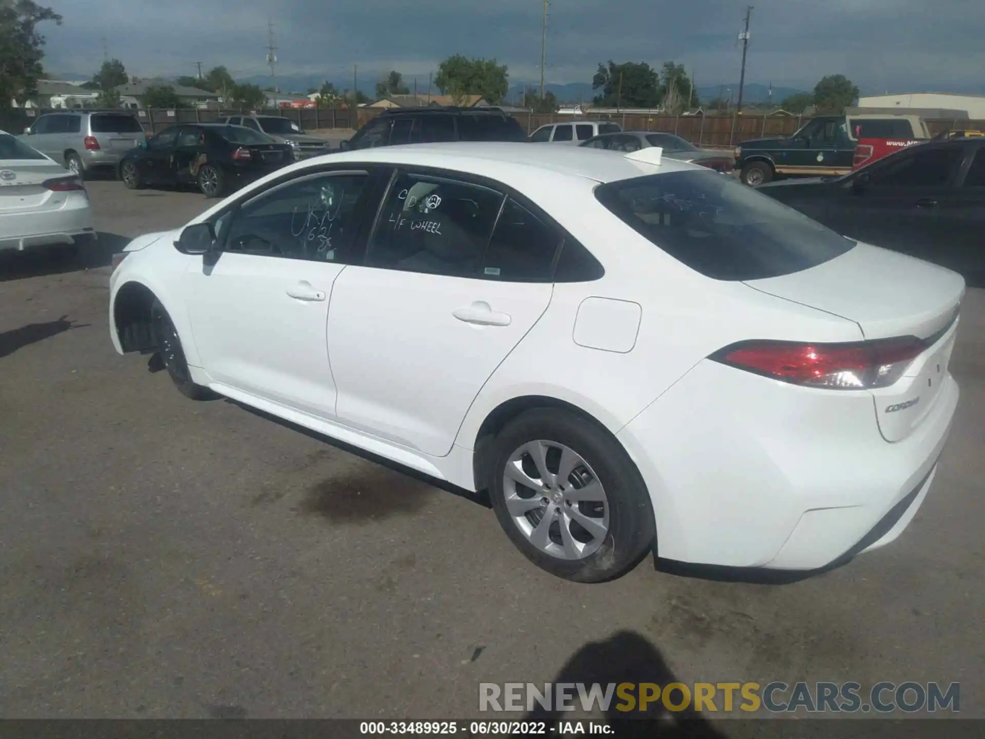 3 Photograph of a damaged car 5YFEPMAE1MP247185 TOYOTA COROLLA 2021