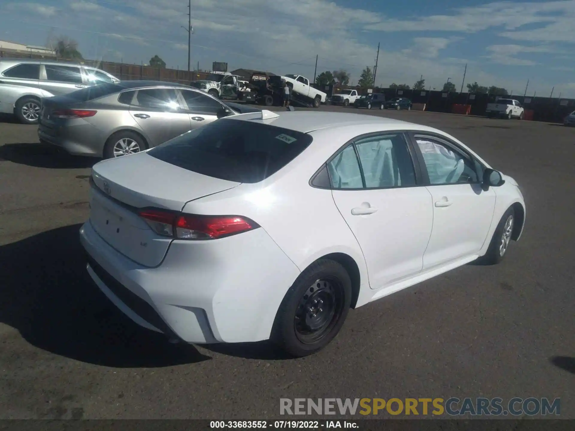 4 Photograph of a damaged car 5YFEPMAE1MP249857 TOYOTA COROLLA 2021