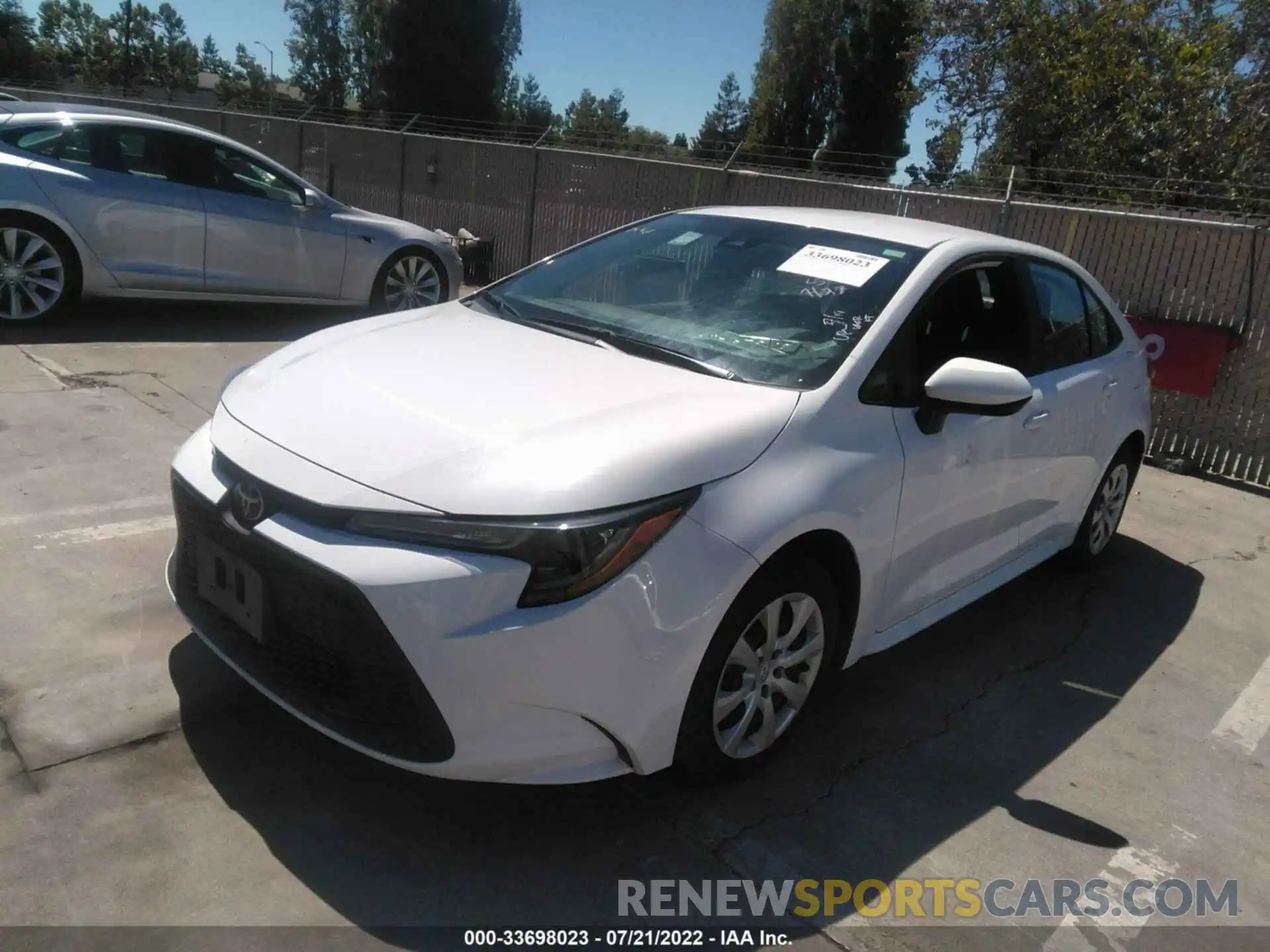 2 Photograph of a damaged car 5YFEPMAE1MP250202 TOYOTA COROLLA 2021