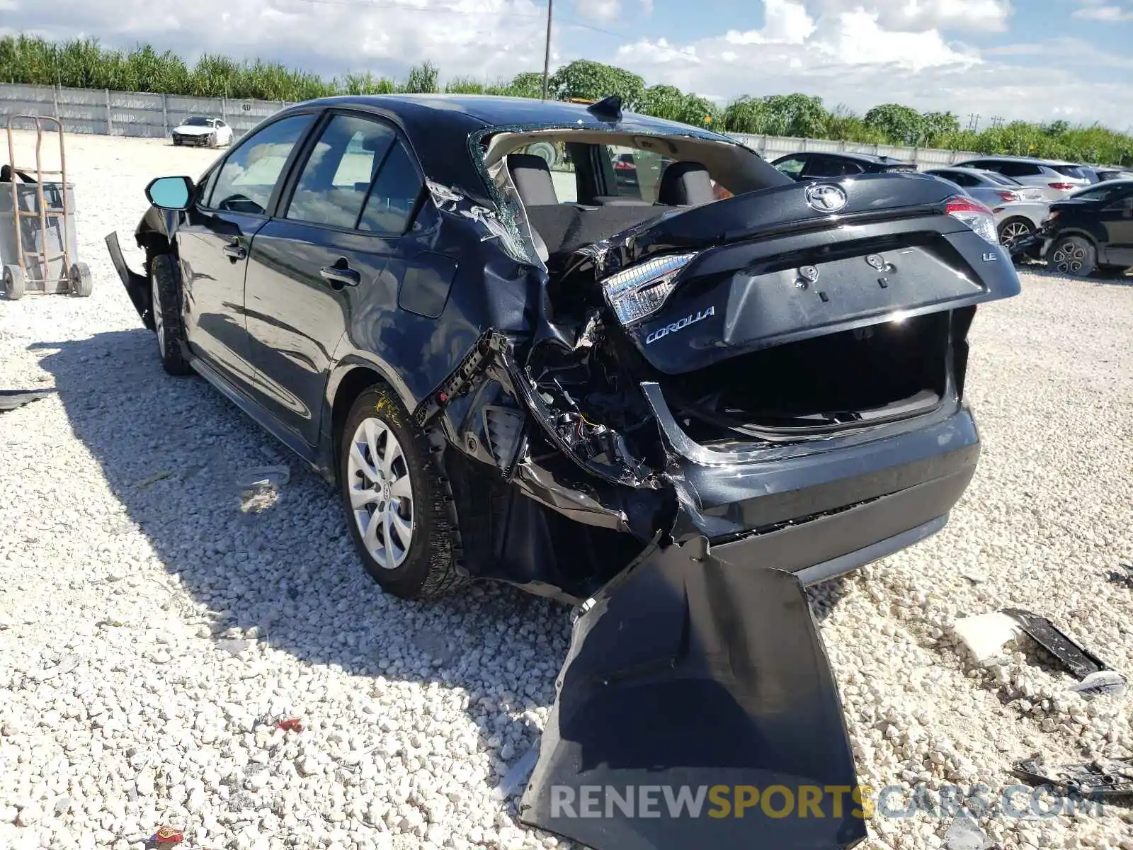 3 Photograph of a damaged car 5YFEPMAE1MP252824 TOYOTA COROLLA 2021