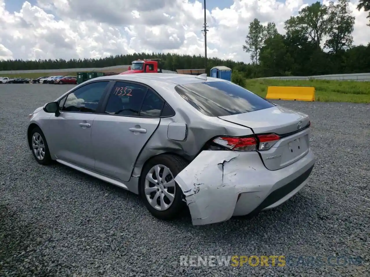 3 Photograph of a damaged car 5YFEPMAE1MP253276 TOYOTA COROLLA 2021